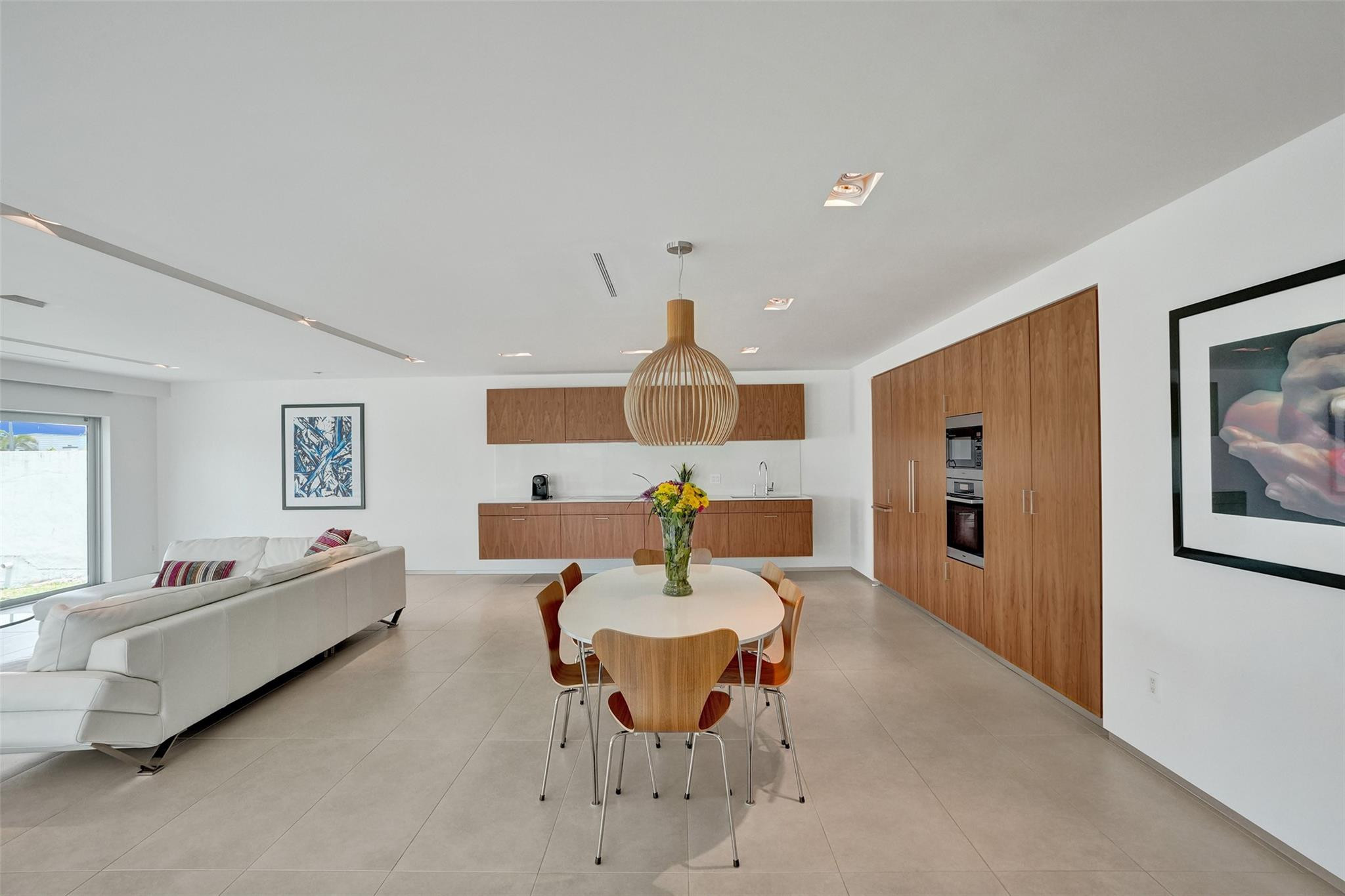 35 CASTLE HARBOR ISLE