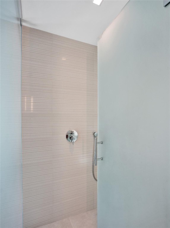 35 CASTLE HARBOR ISLE