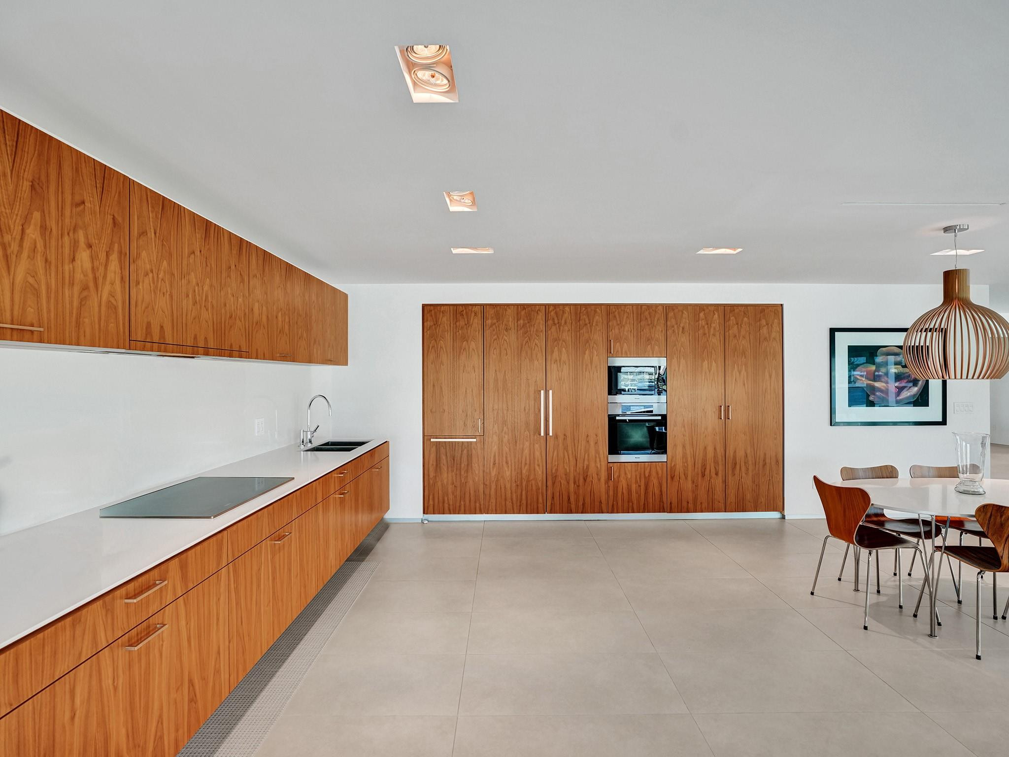 35 CASTLE HARBOR ISLE