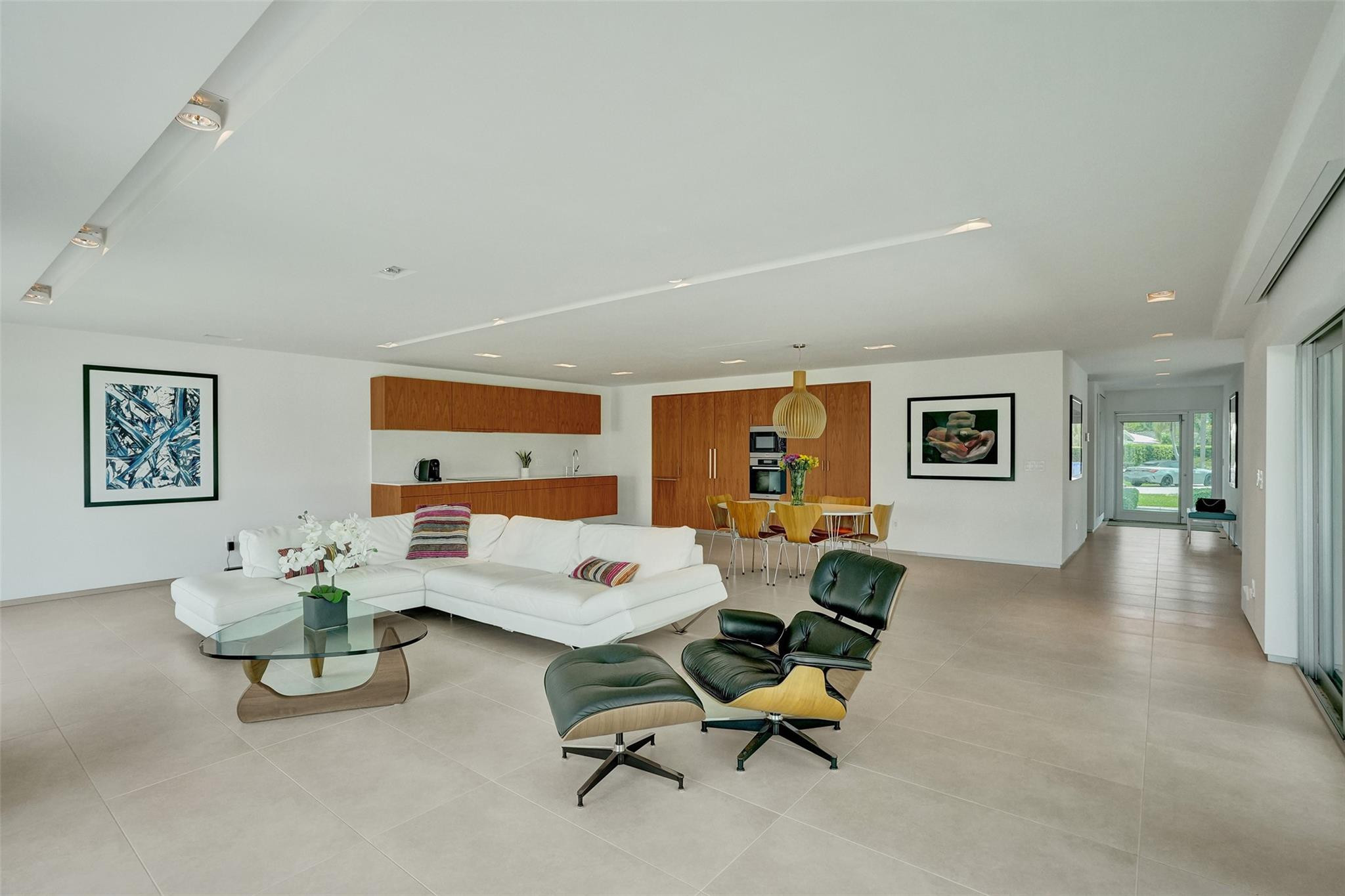 35 CASTLE HARBOR ISLE