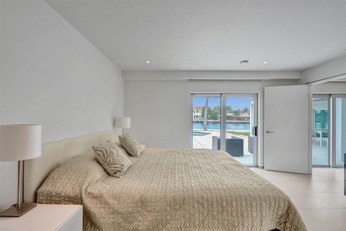 35 CASTLE HARBOR ISLE