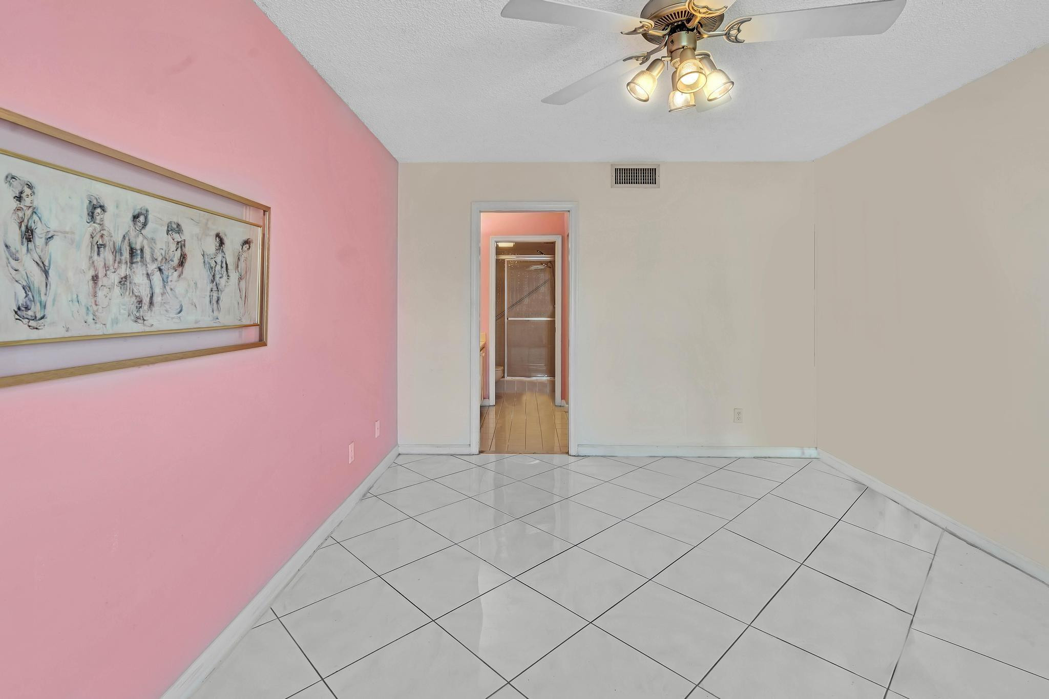 7340 N Devon Dr 111