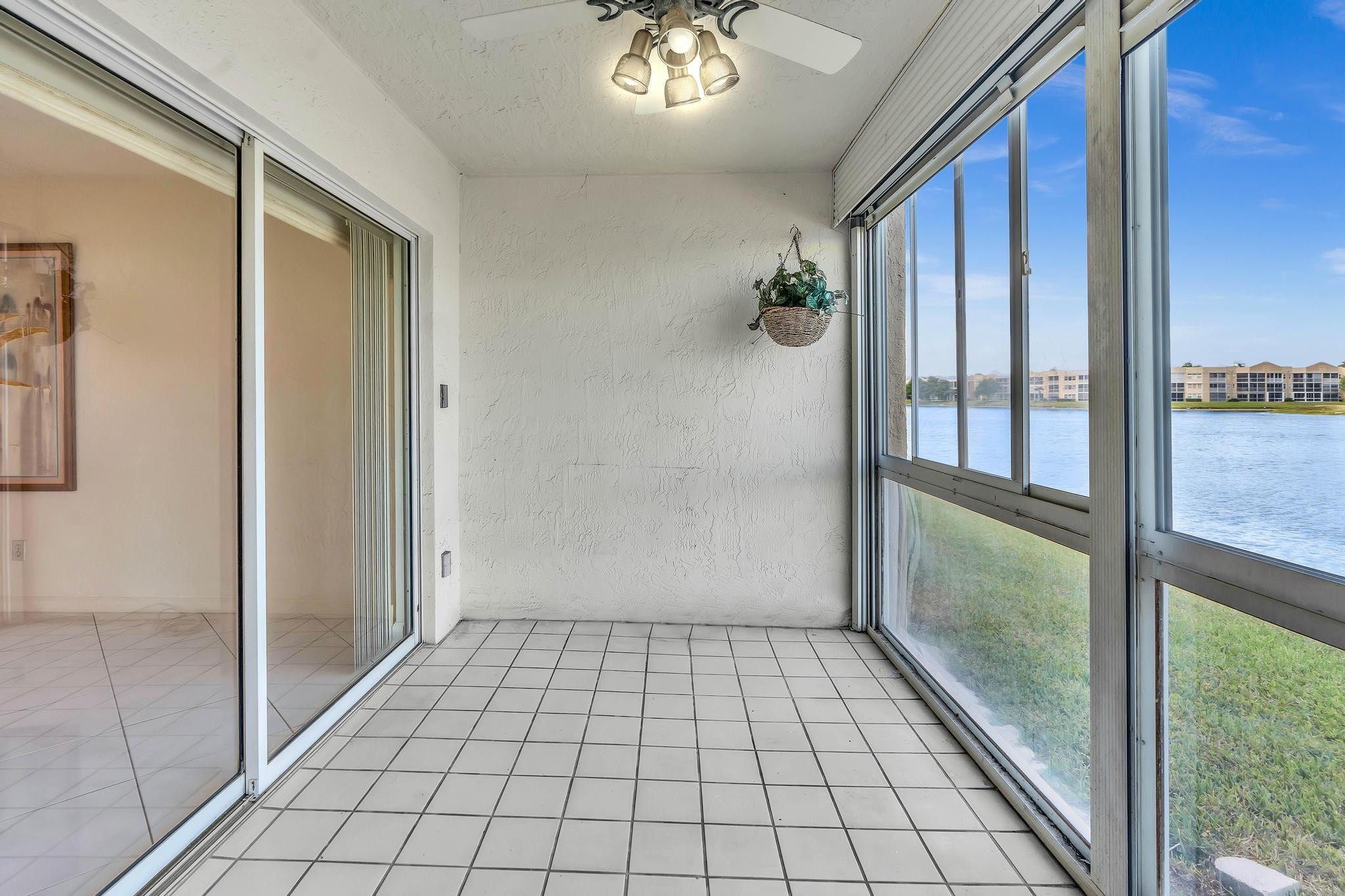 7340 N Devon Dr 111