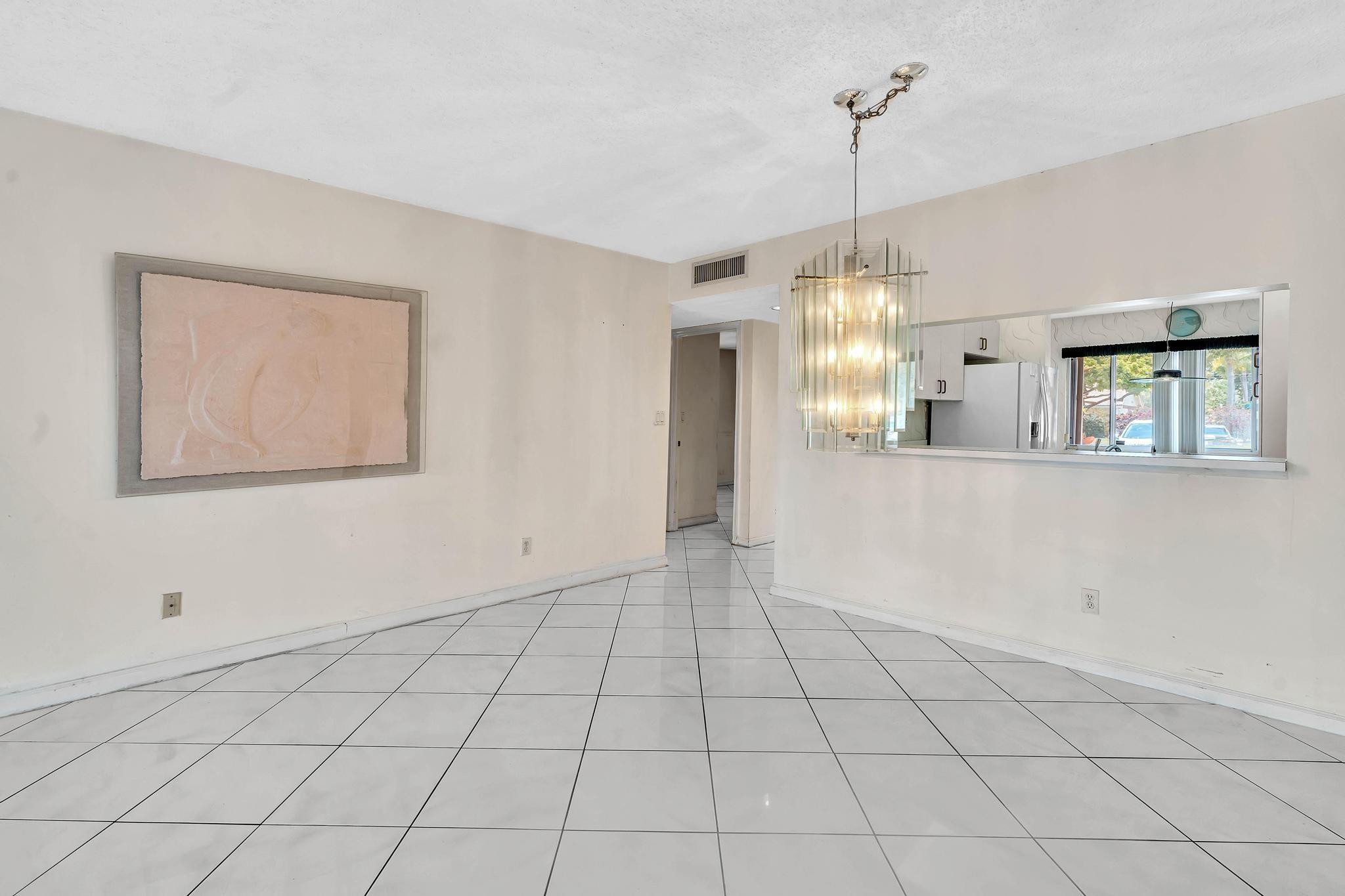 7340 N Devon Dr 111