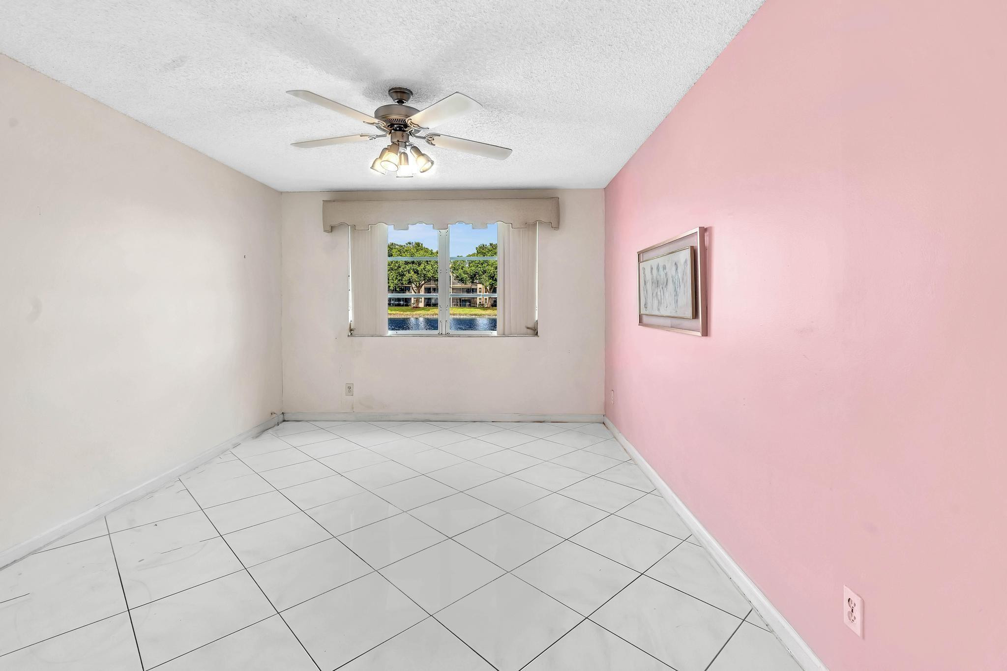 7340 N Devon Dr 111