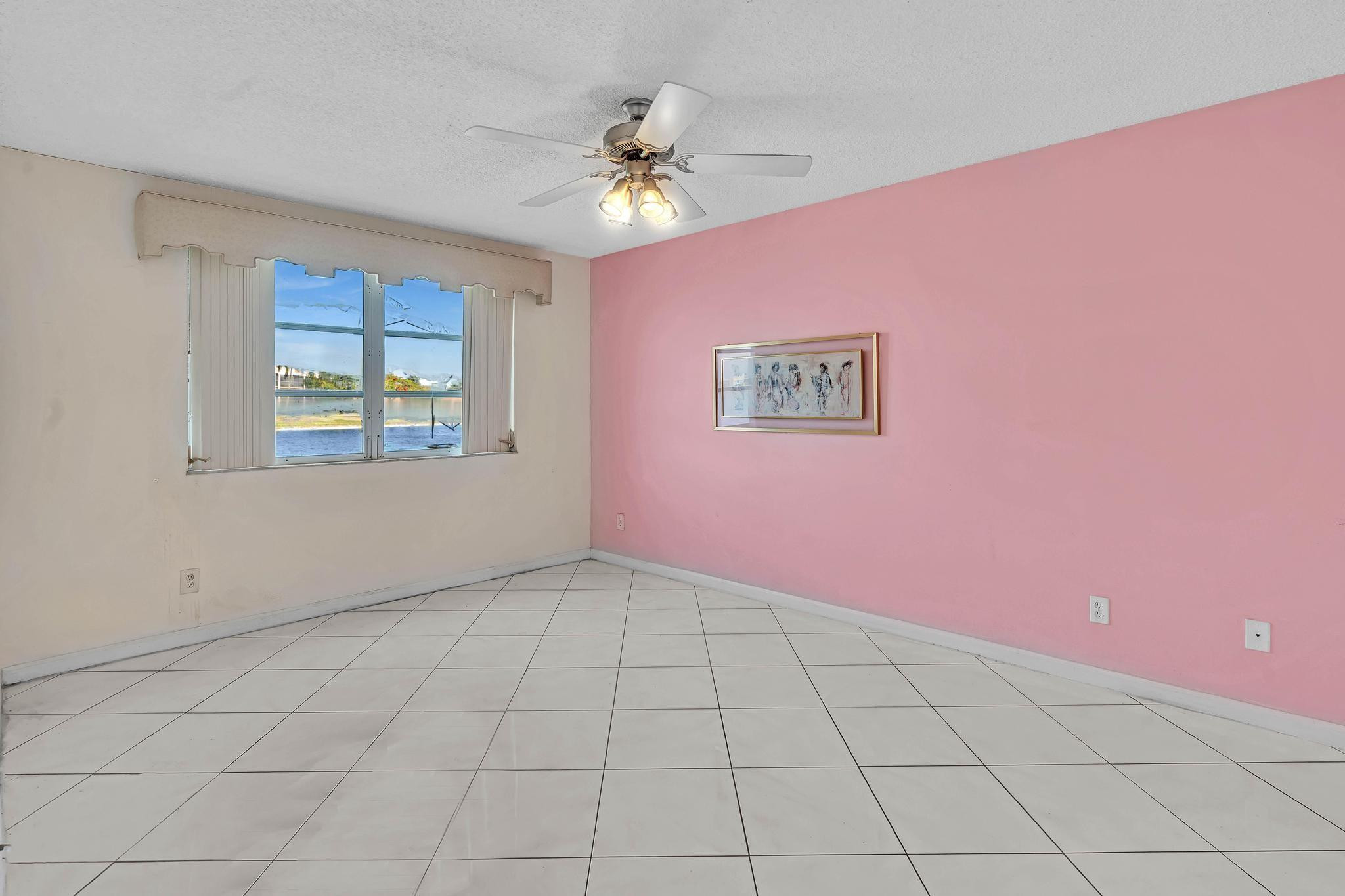 7340 N Devon Dr 111