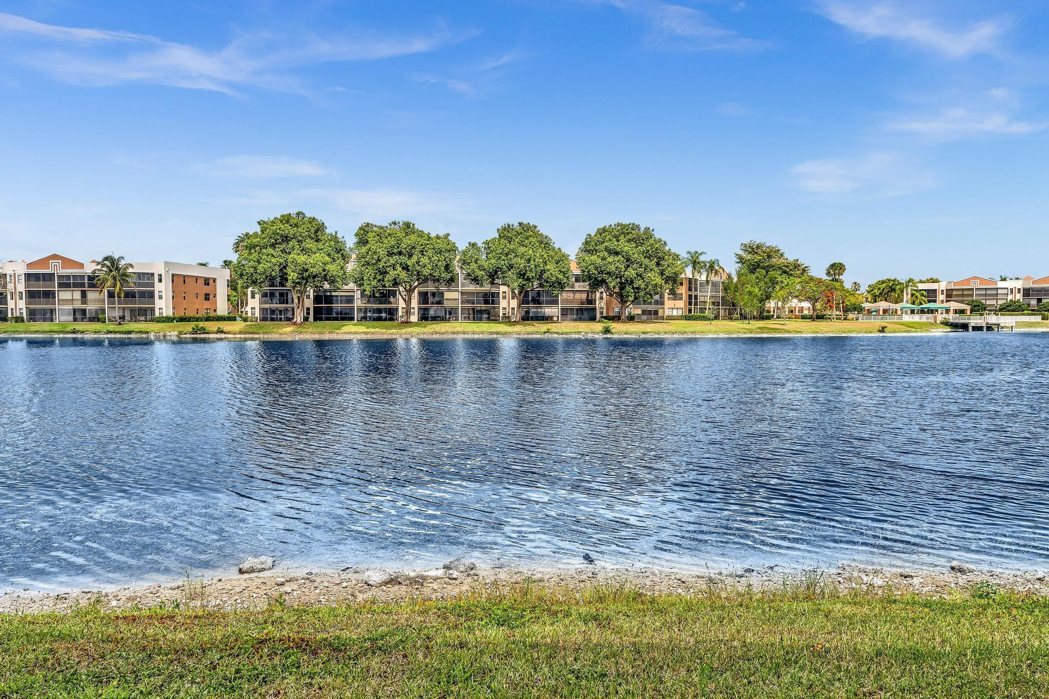 7340 N Devon Dr 111