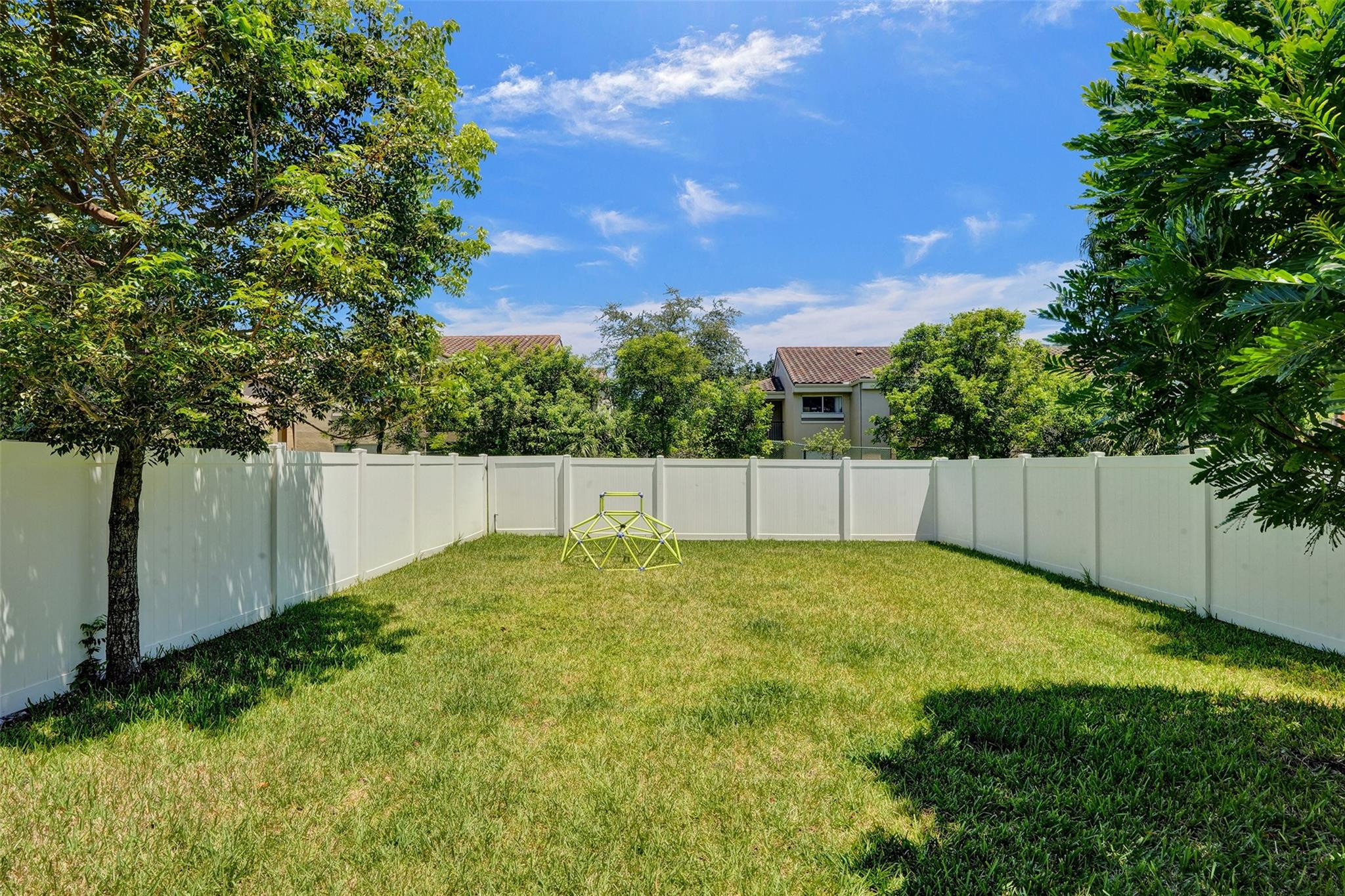 240 NW 36th Ave