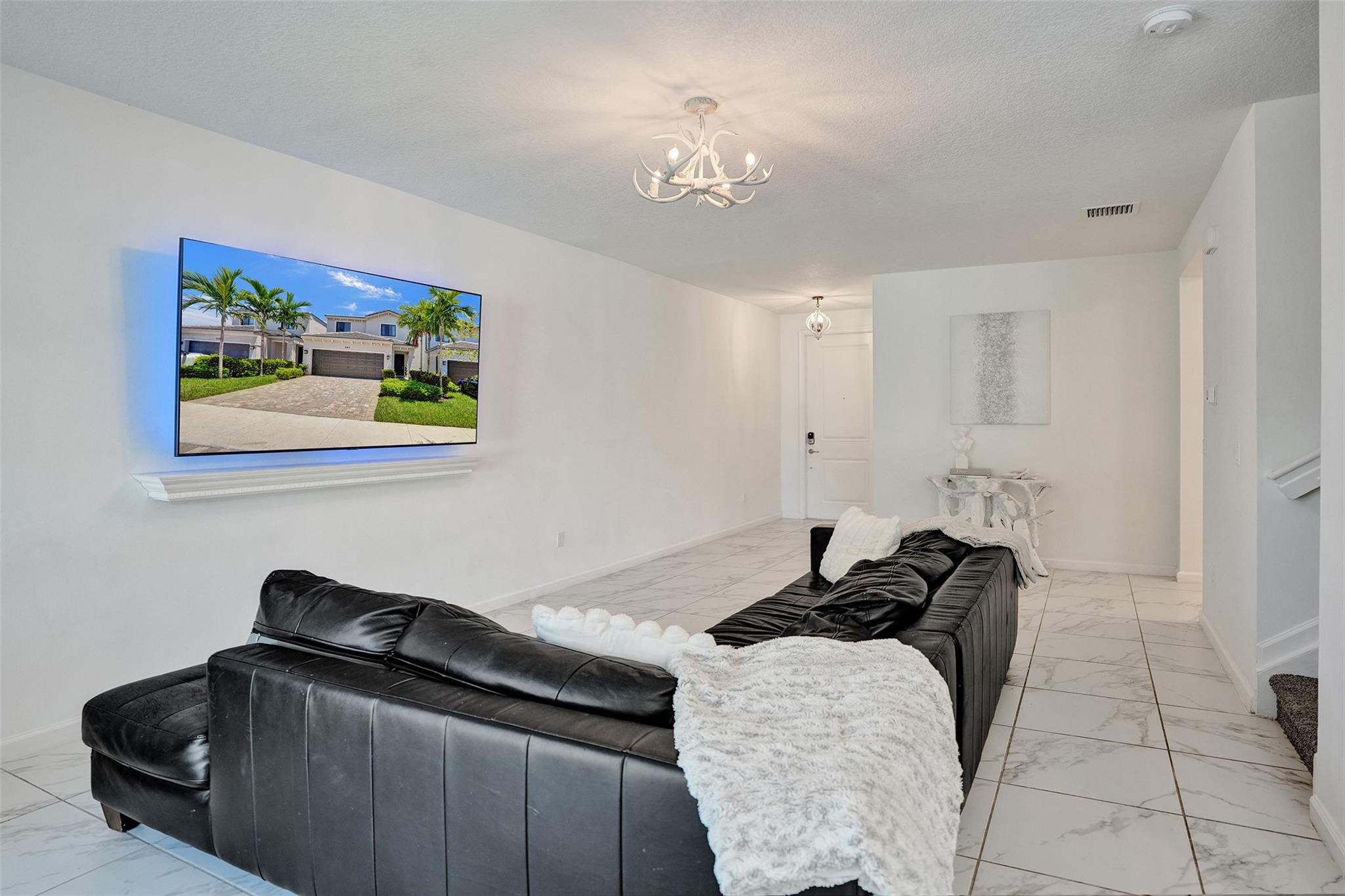 240 NW 36th Ave