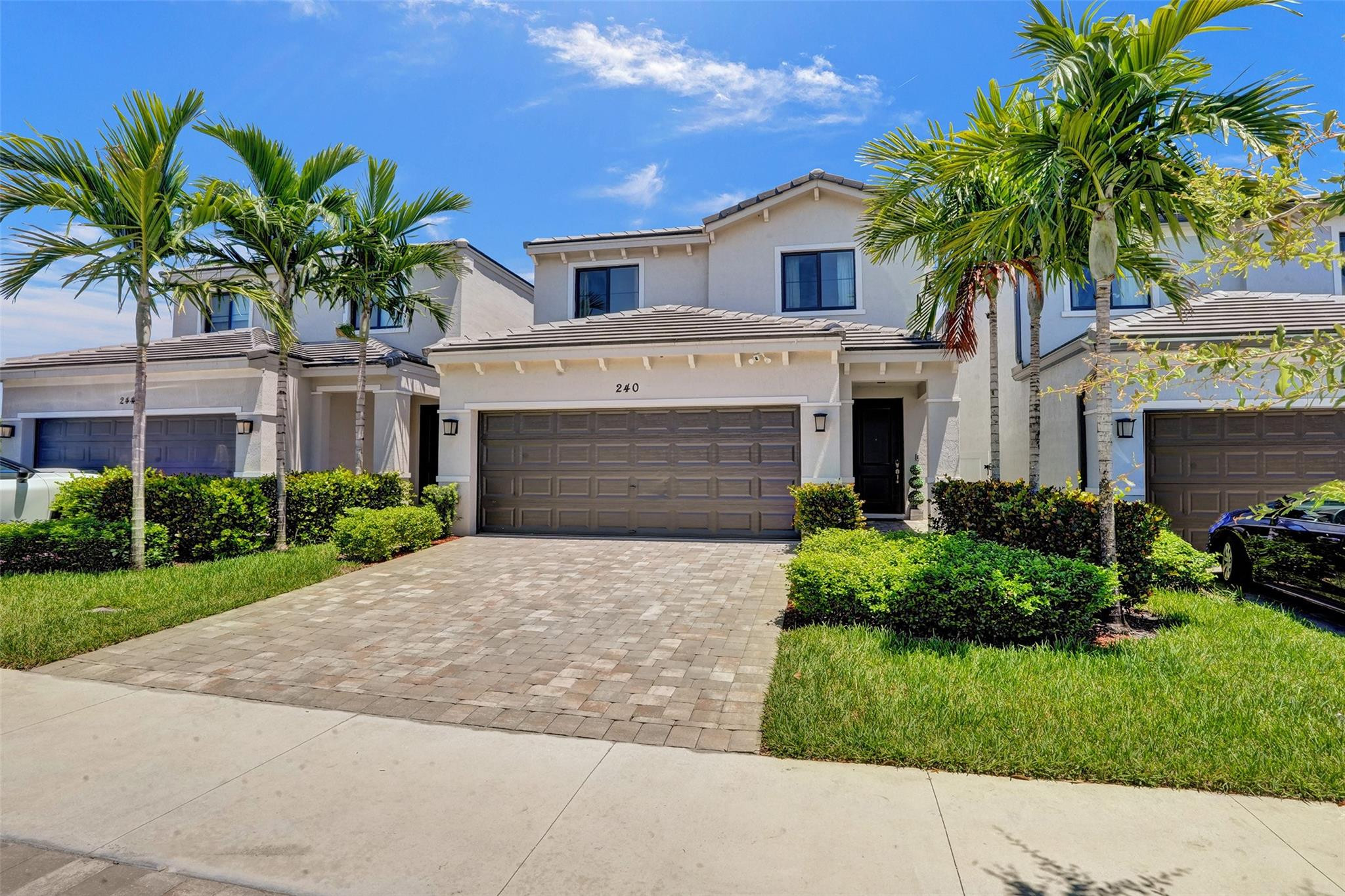 240 NW 36th Ave
