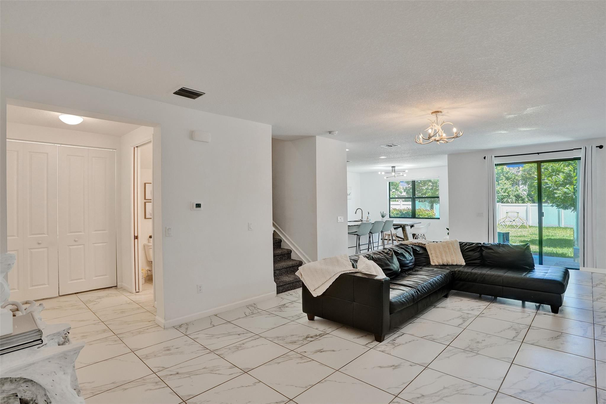 240 NW 36th Ave