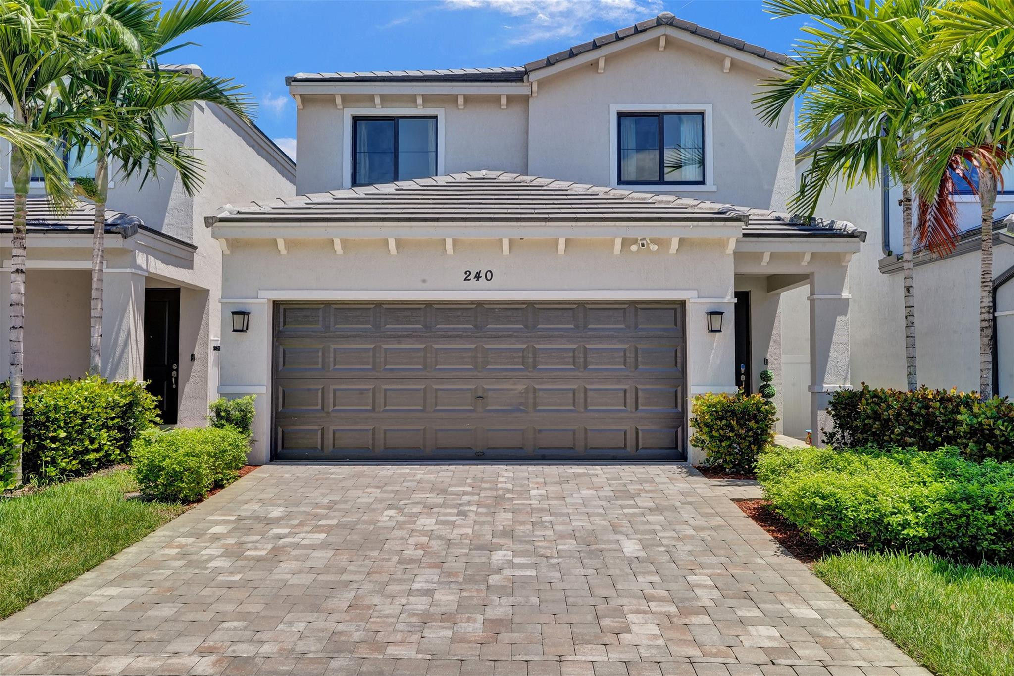 240 NW 36th Ave