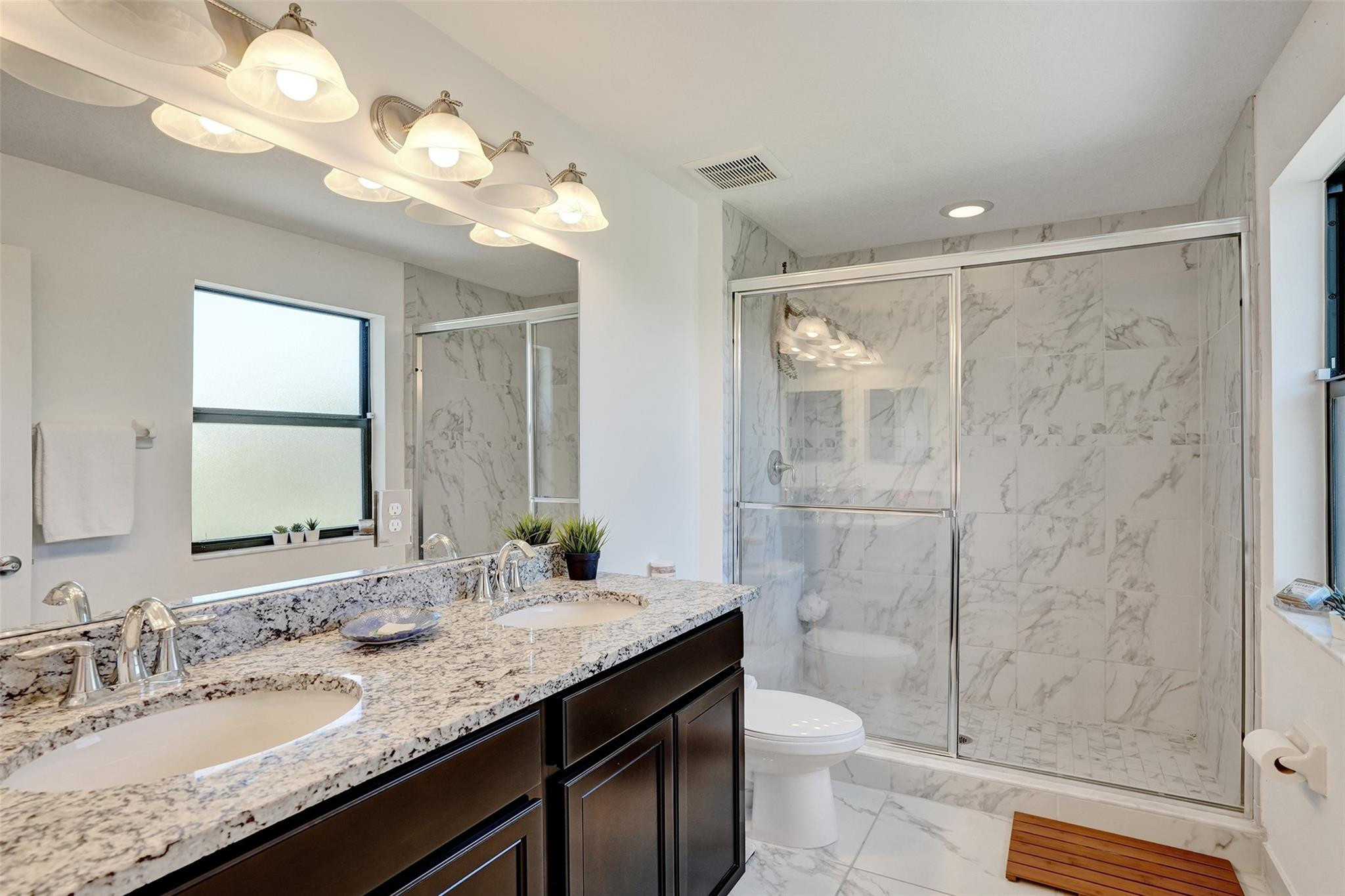 240 NW 36th Ave
