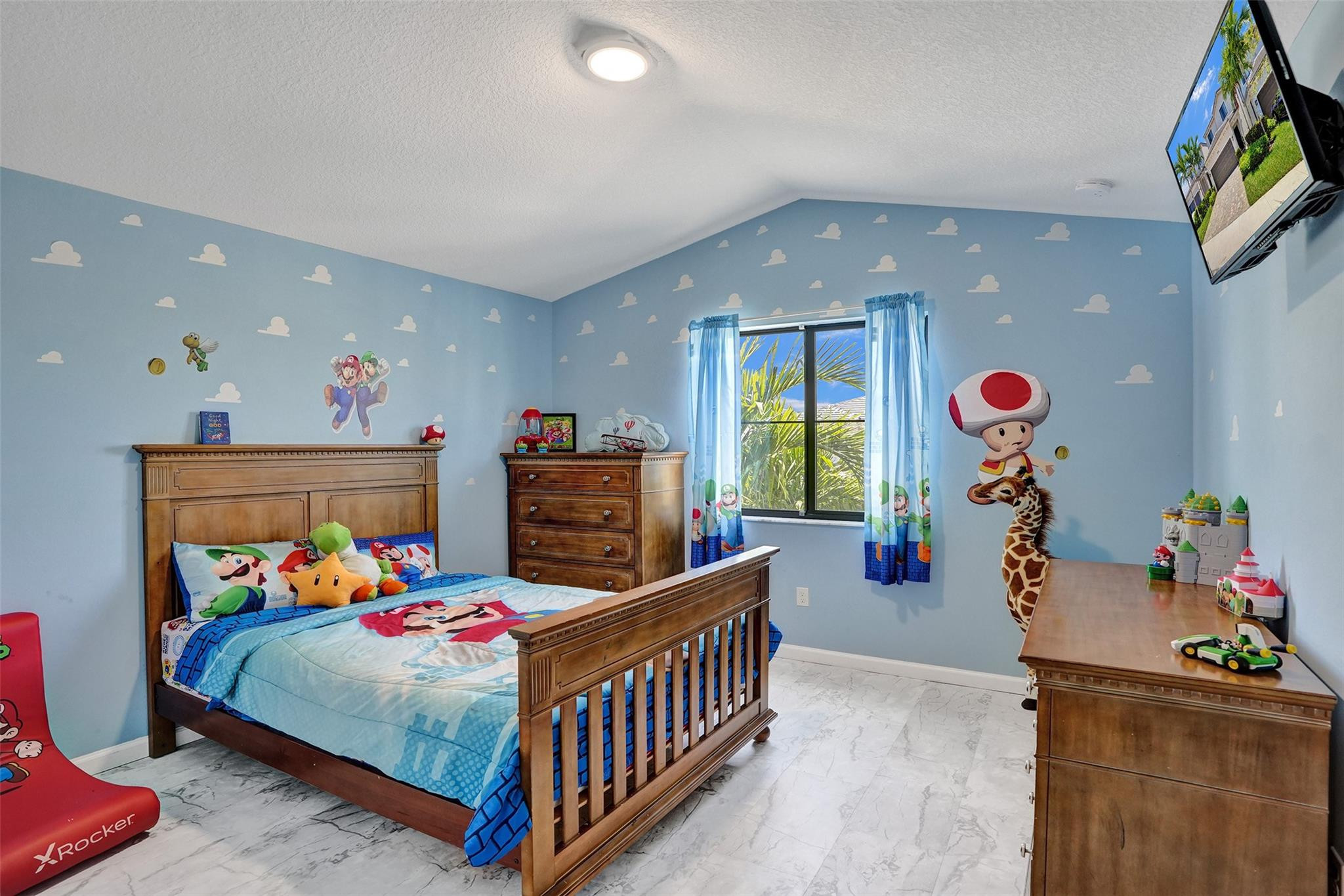 240 NW 36th Ave