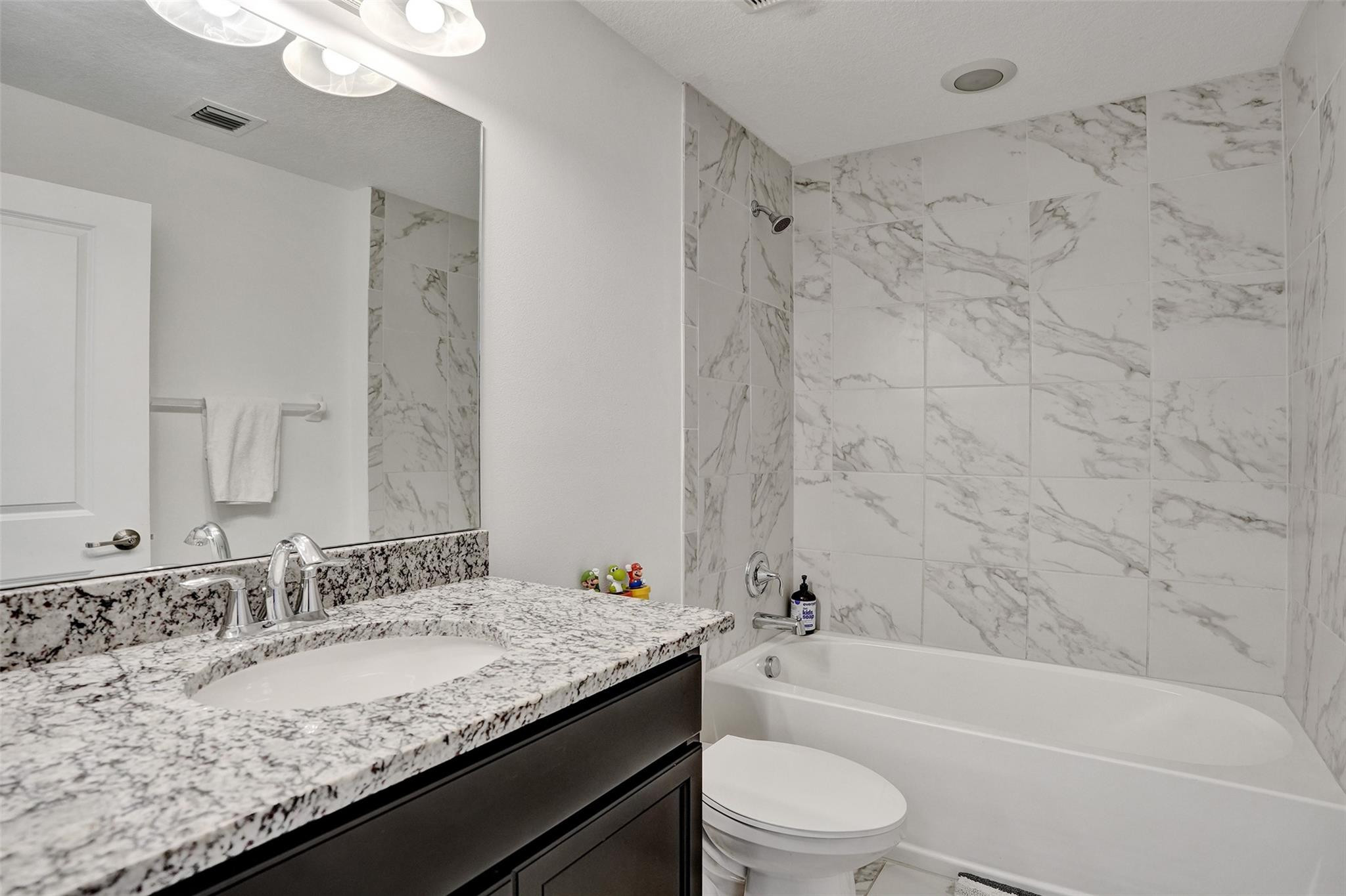 240 NW 36th Ave