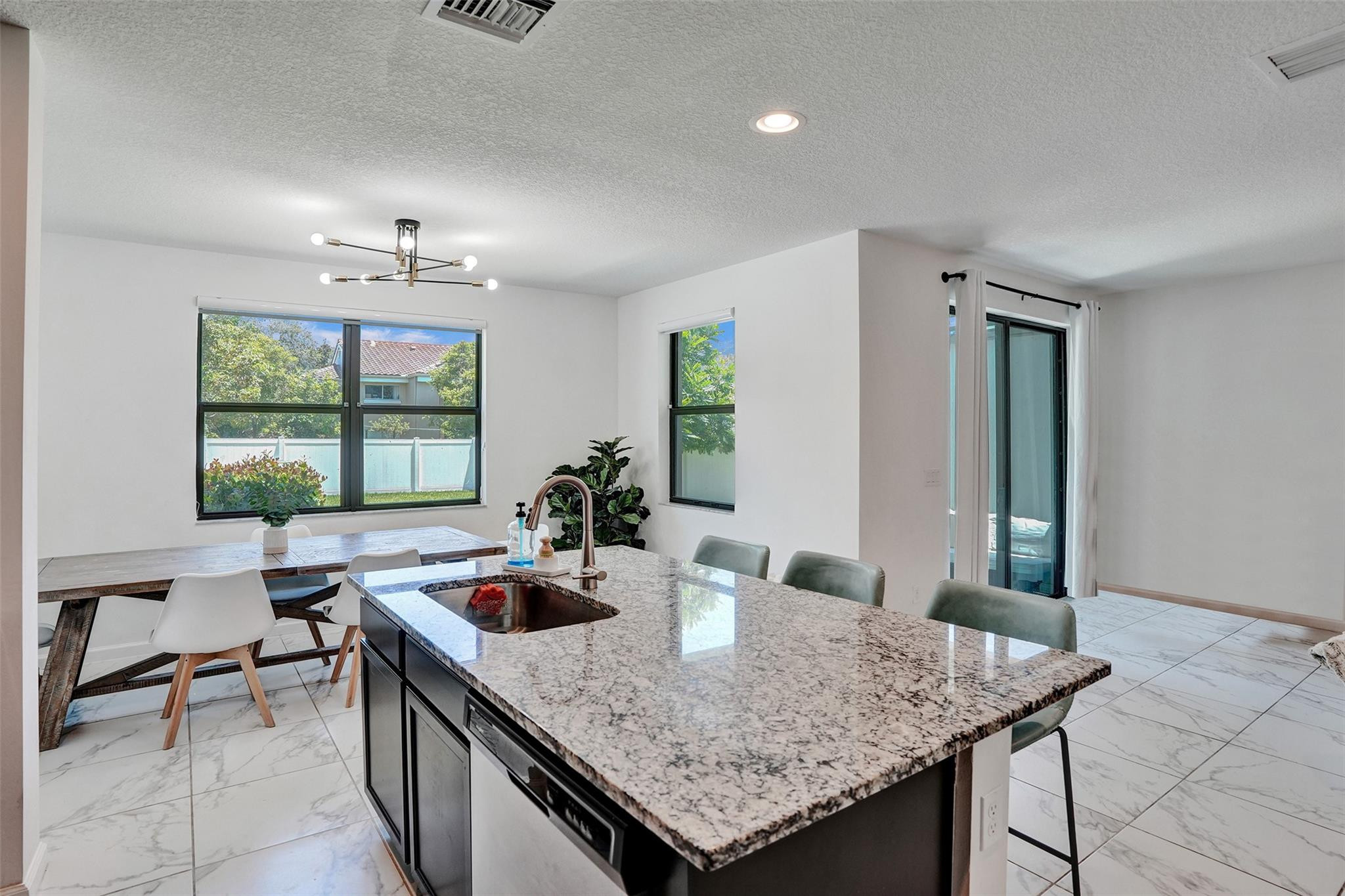 240 NW 36th Ave