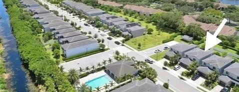 240 NW 36th Ave