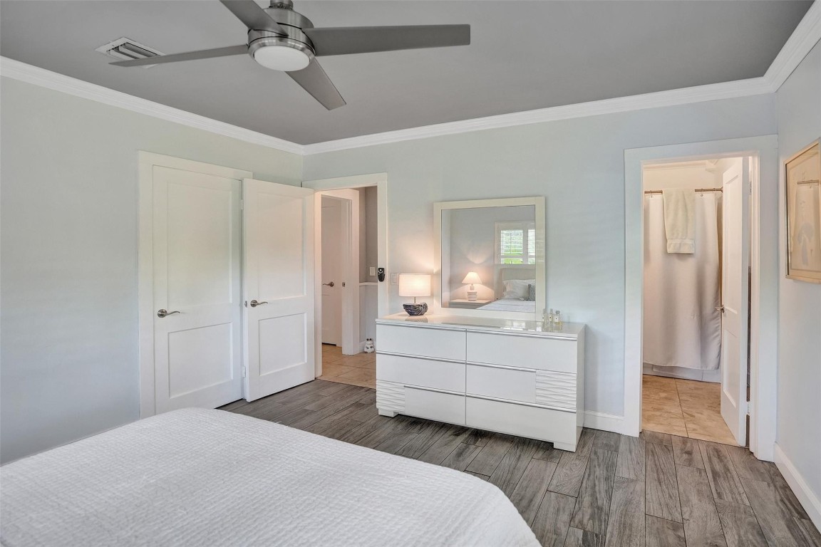 2610 Yacht Club Blvd