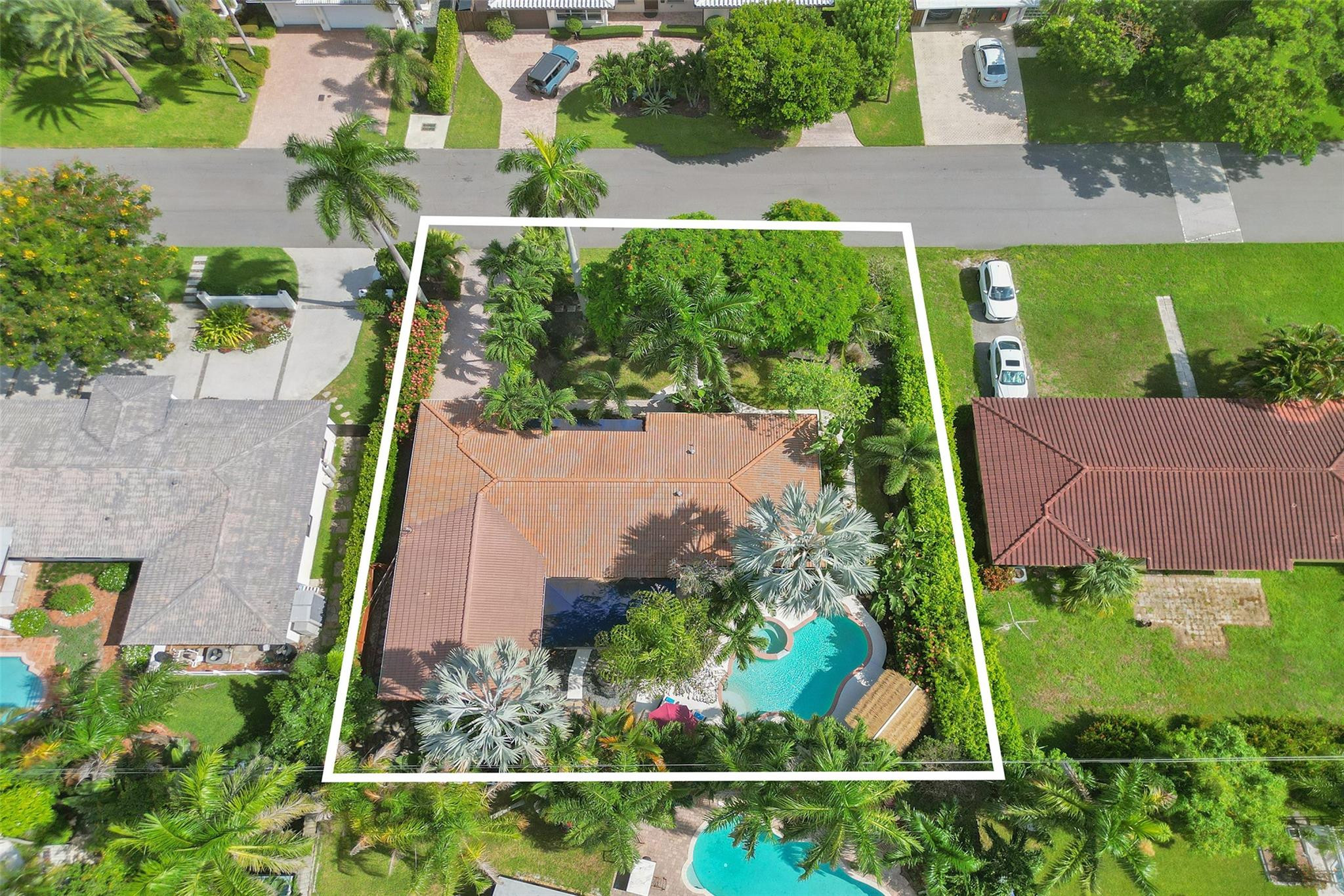 2610 Yacht Club Blvd