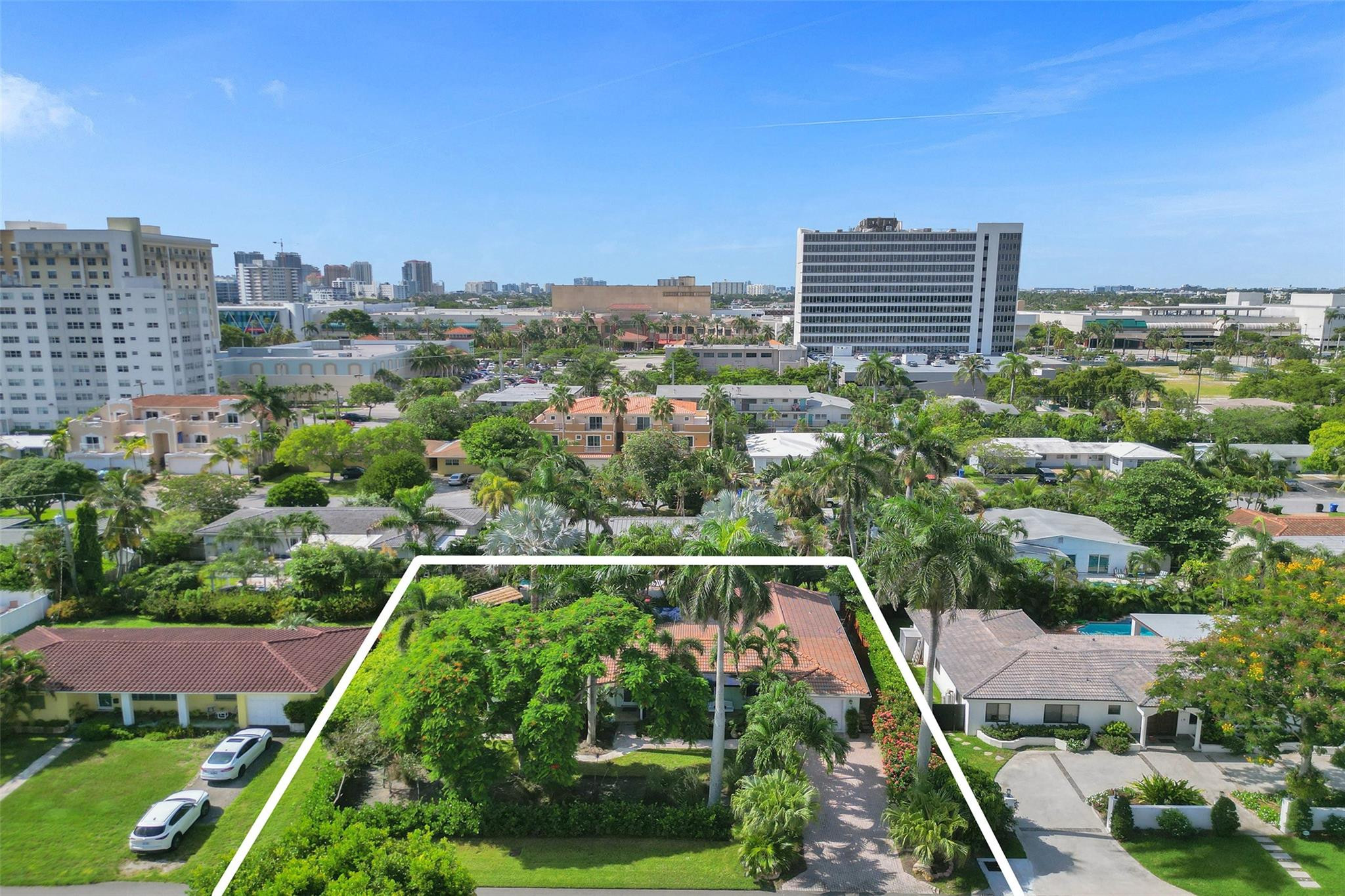 2610 Yacht Club Blvd