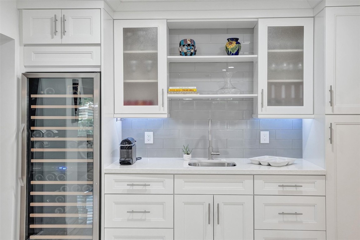 2610 Yacht Club Blvd