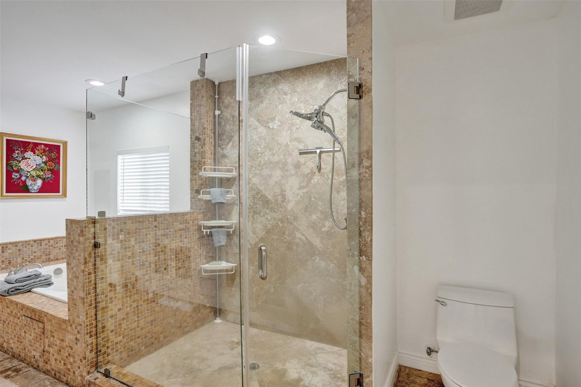 2610 Yacht Club Blvd