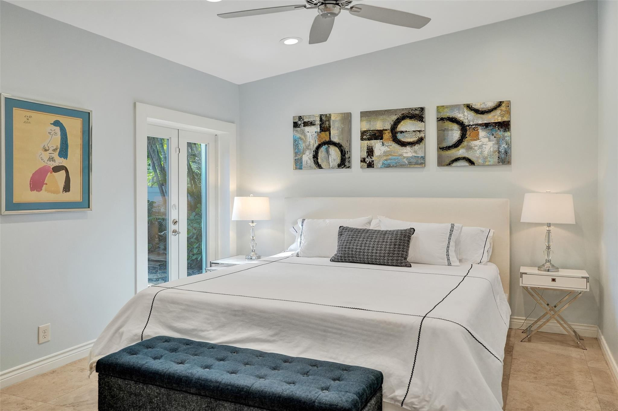 2610 Yacht Club Blvd