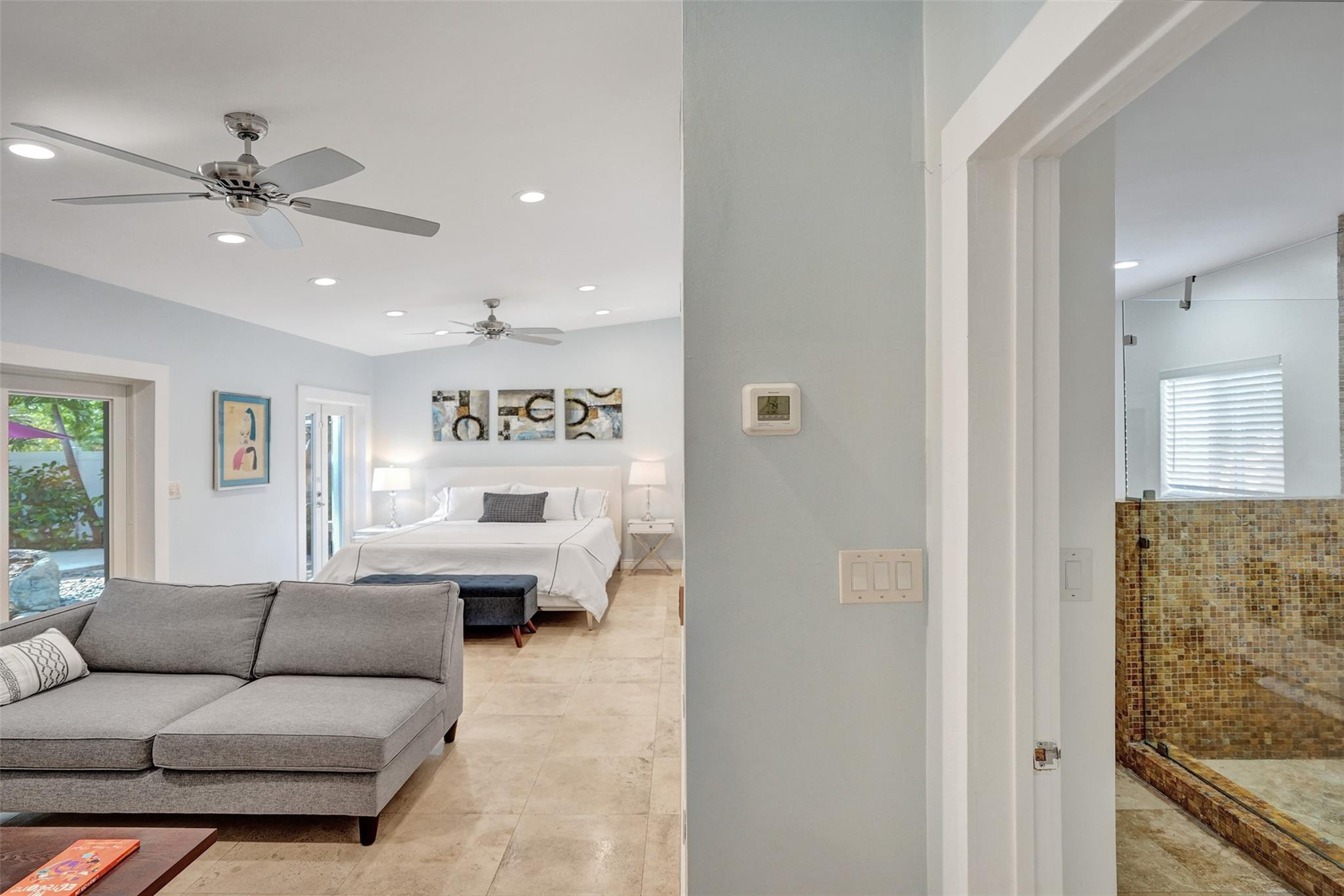 2610 Yacht Club Blvd