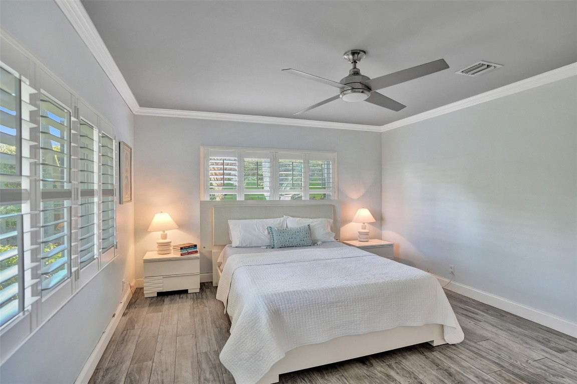 2610 Yacht Club Blvd