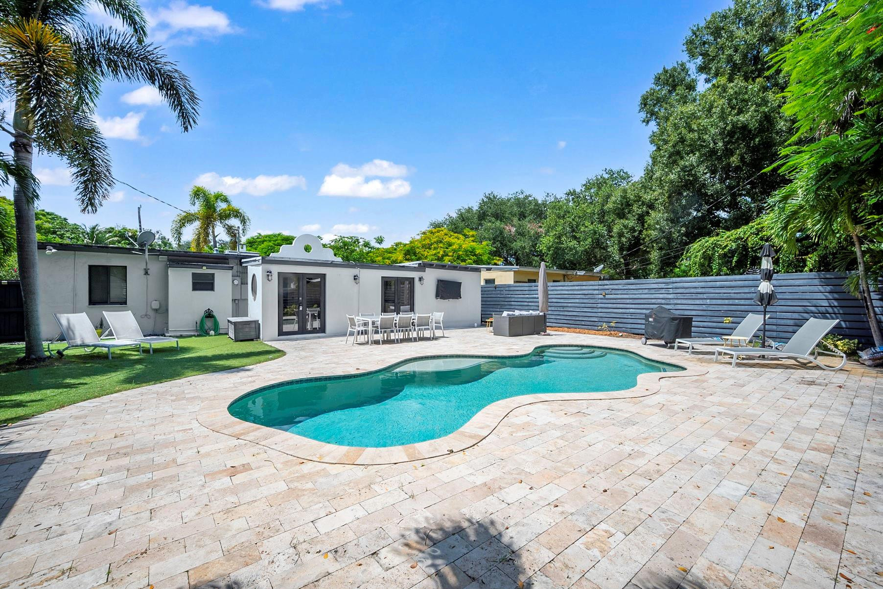 1312 SW 19th Ave