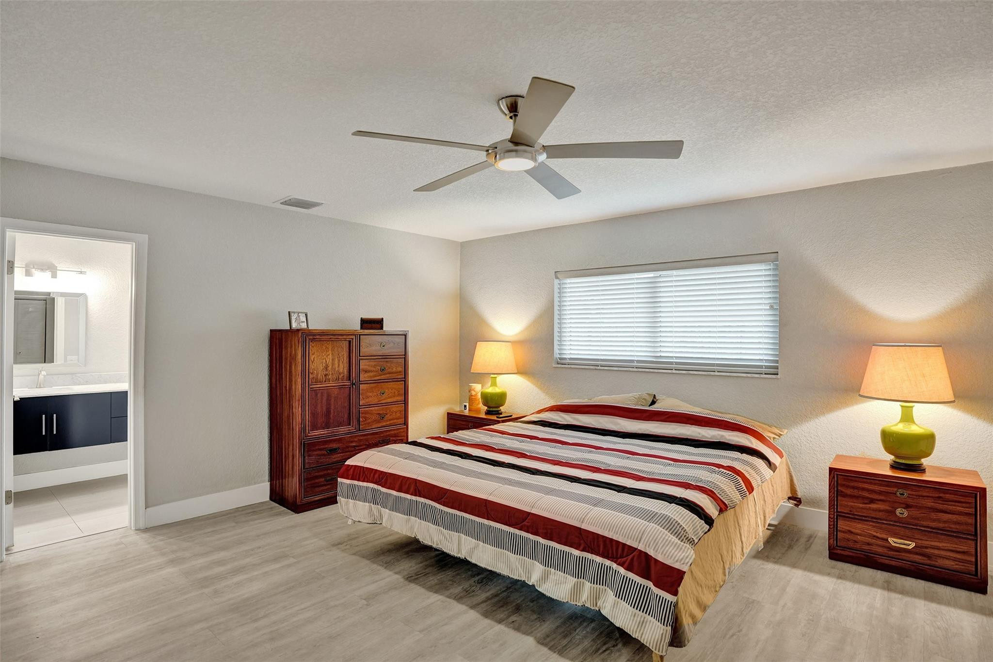 1713 NW 36TH CT
