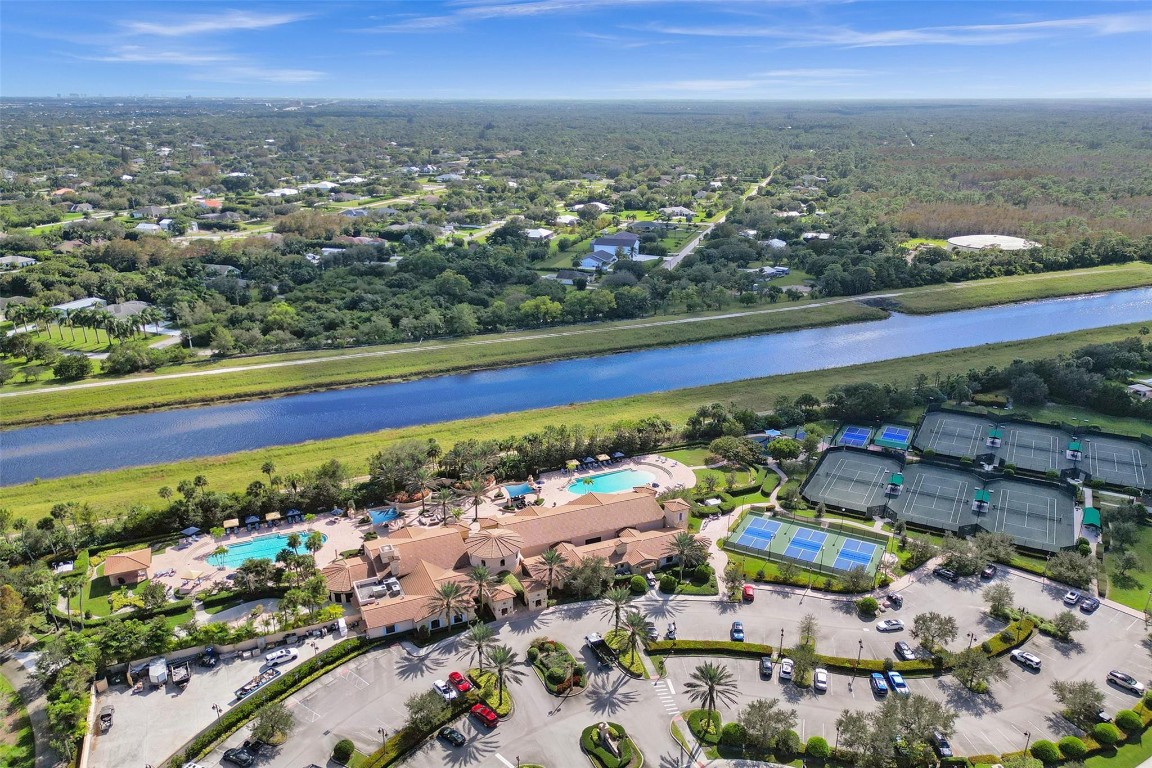 163 Tresana Blvd 119