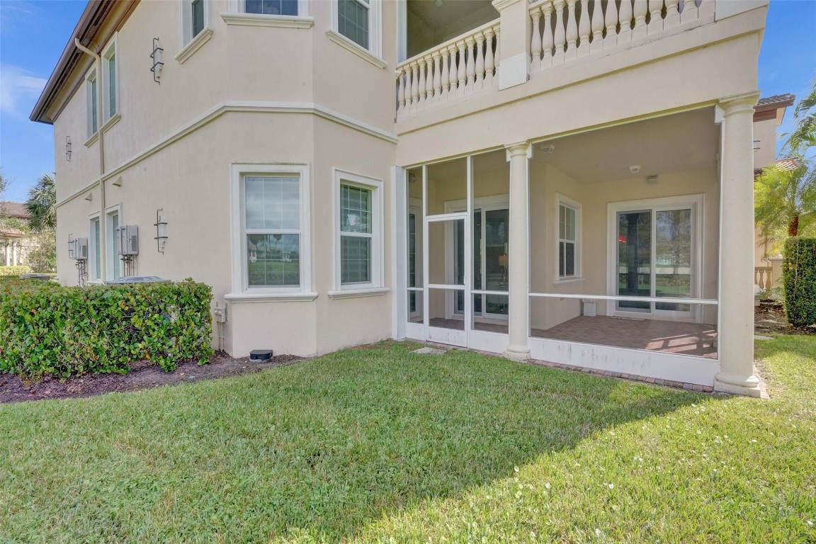 163 Tresana Blvd 119