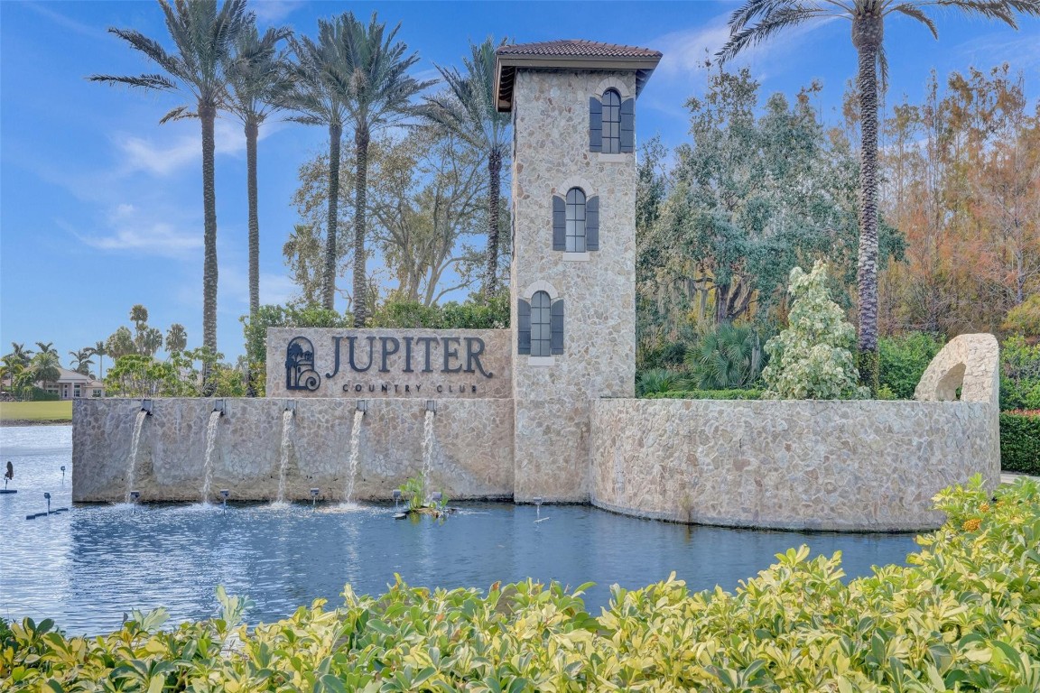 163 Tresana Blvd 119