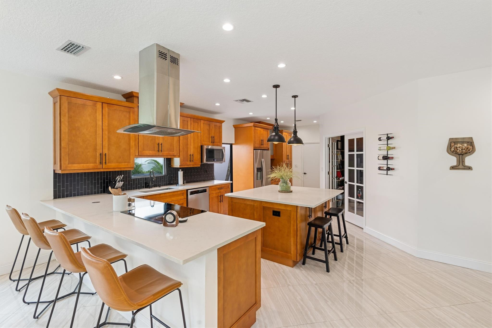 5556 Fox Hollow Drive