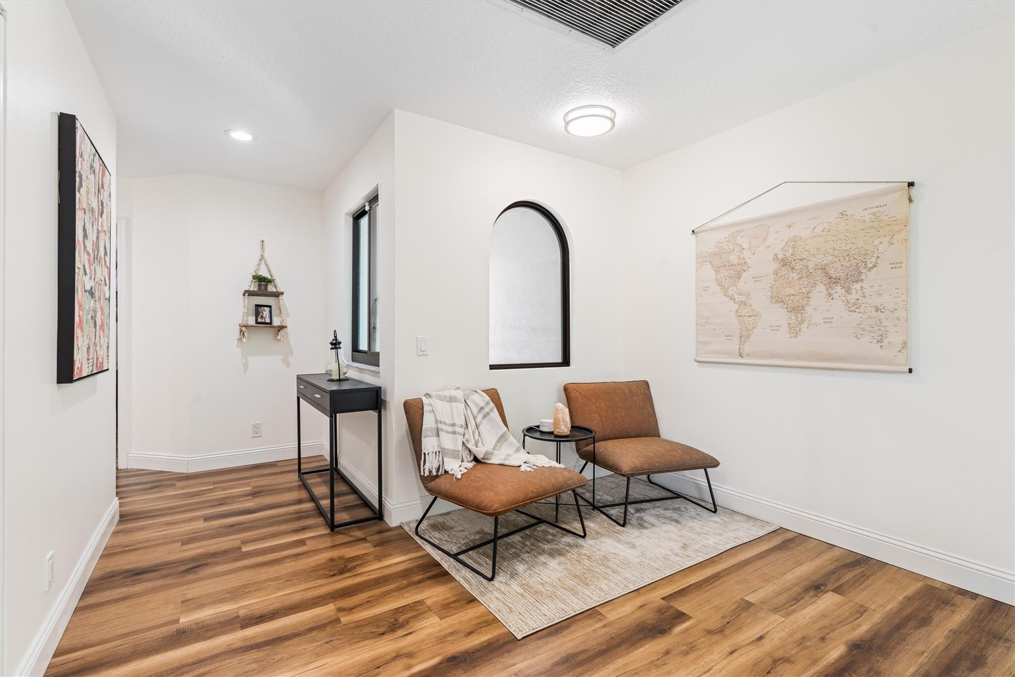 5556 Fox Hollow Drive