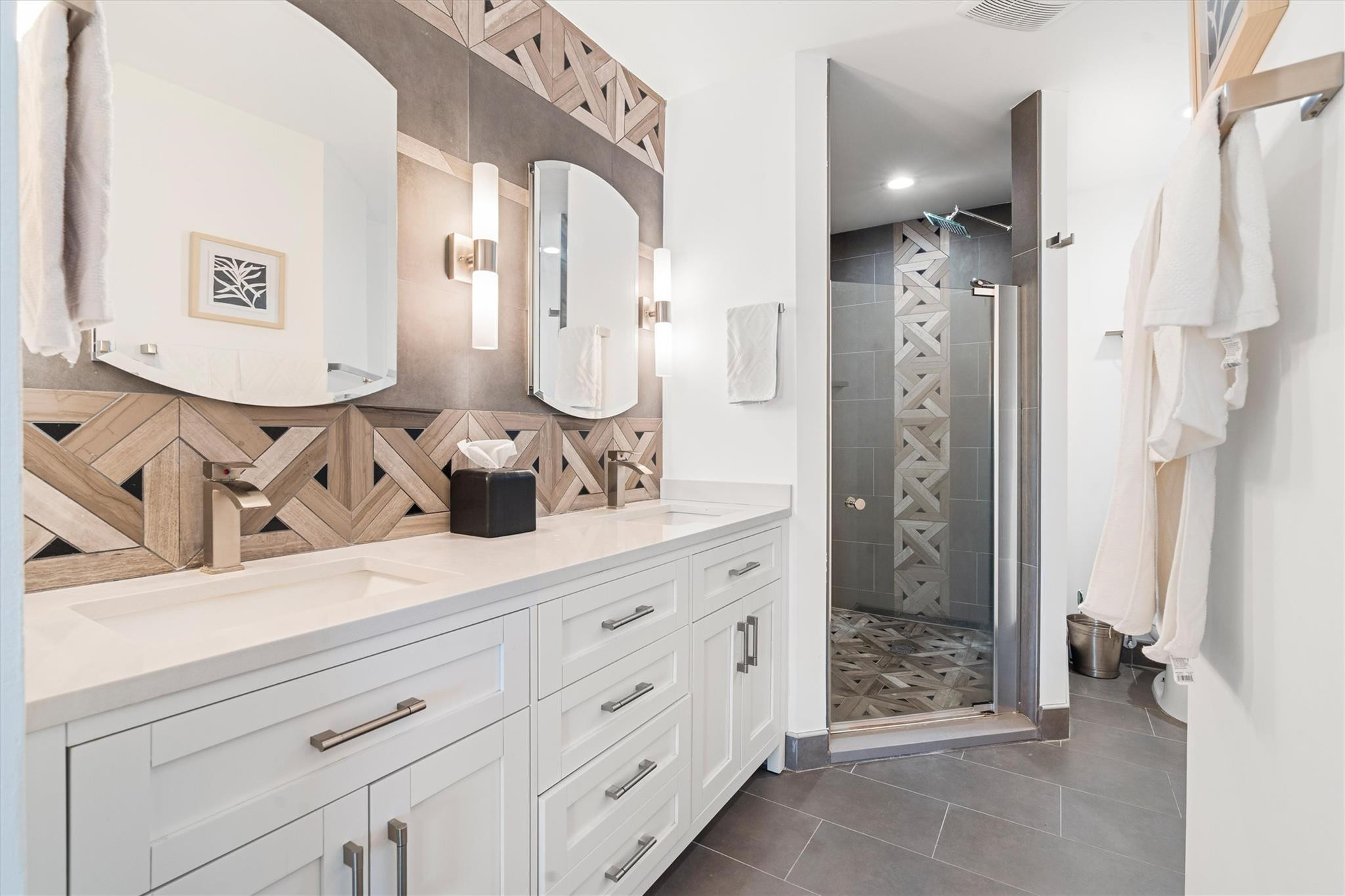 5556 Fox Hollow Drive