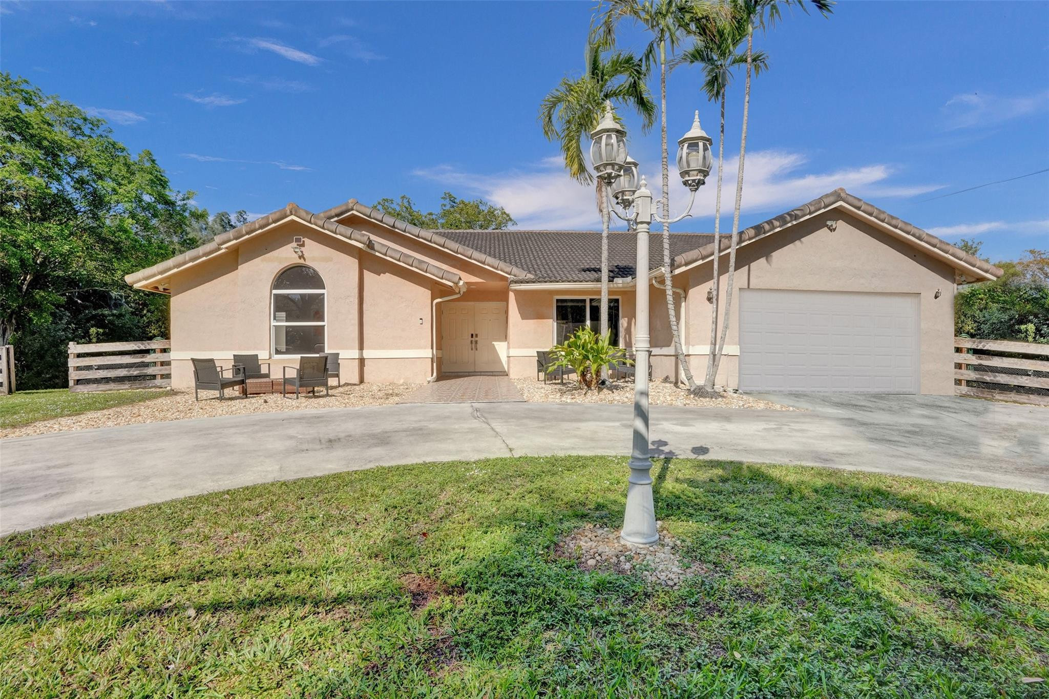 9701 SW 55th Ct