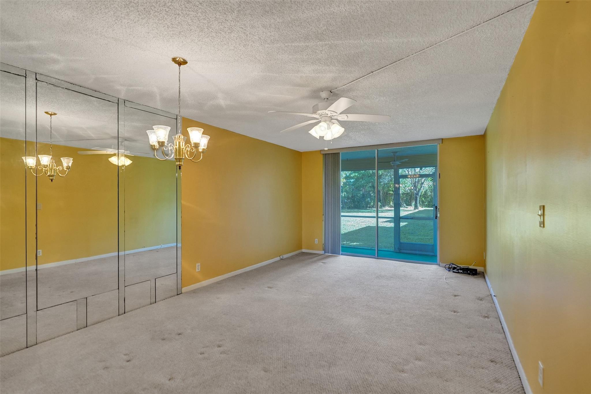 9641 Lakes Blvd 106