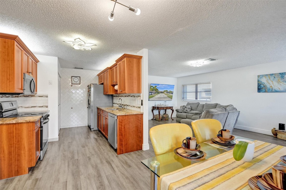 14711 Edna Way 14711