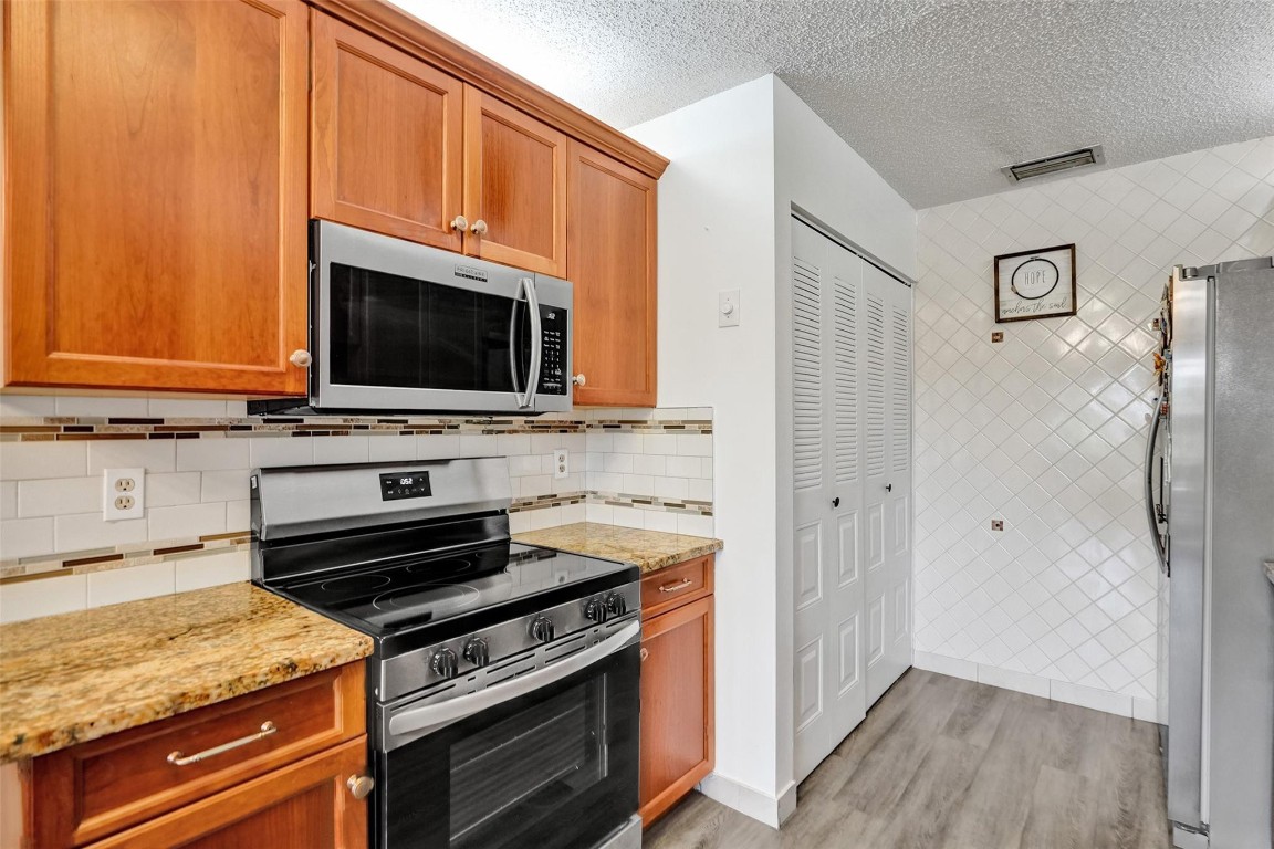 14711 Edna Way 14711