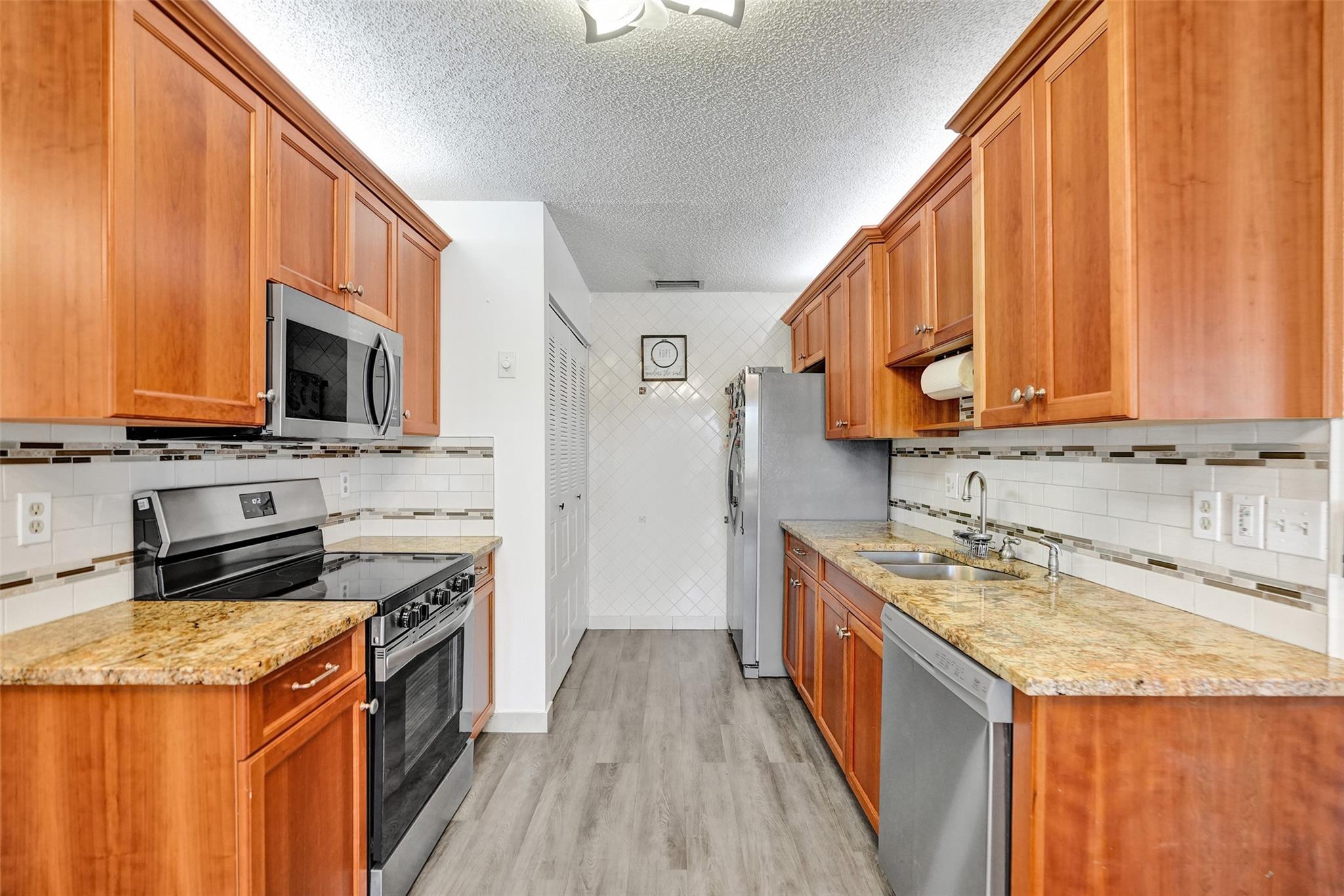 14711 Edna Way 14711