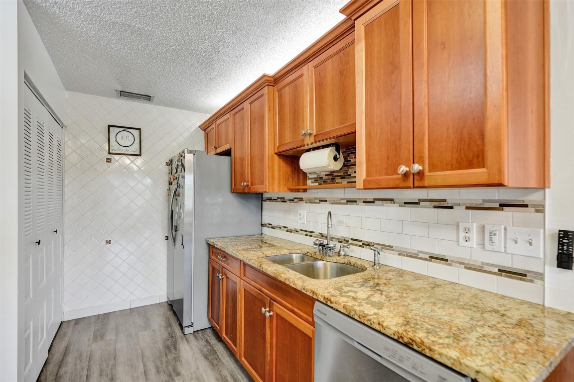 14711 Edna Way 14711