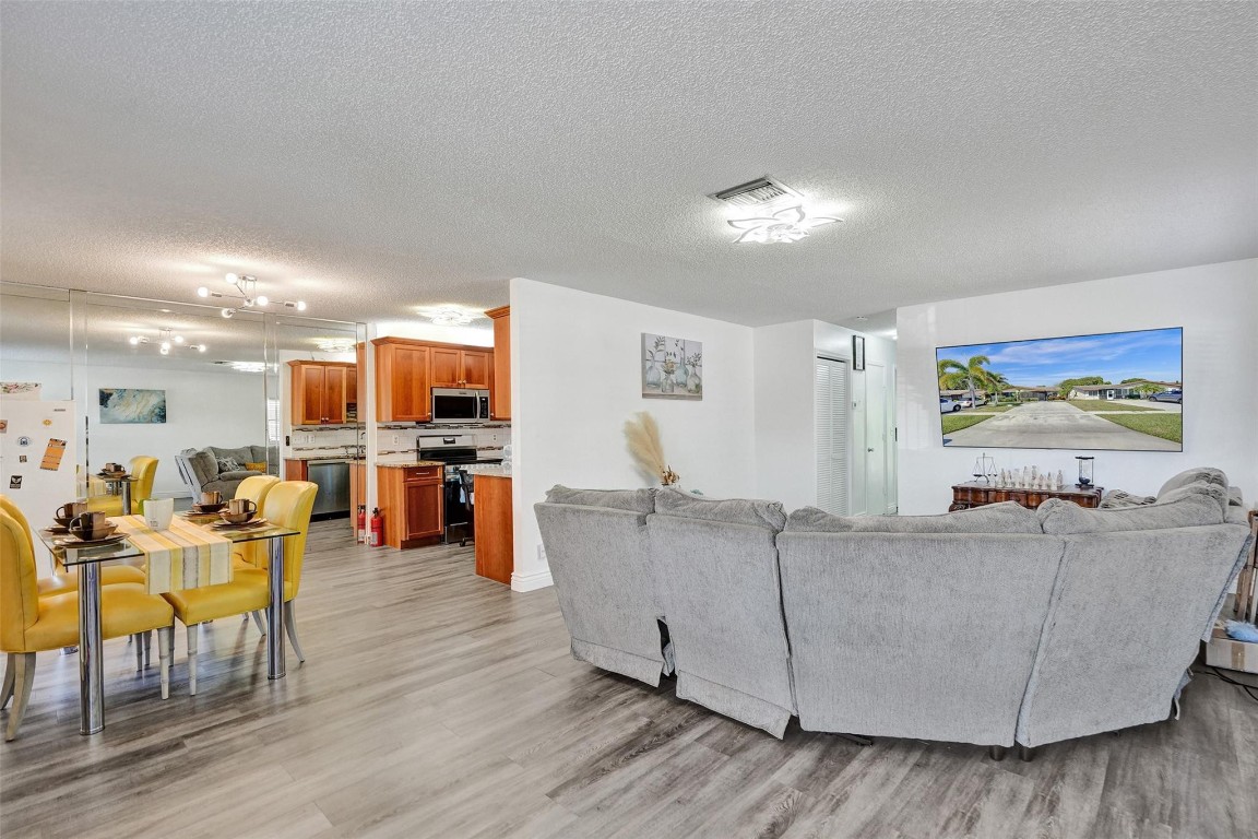 14711 Edna Way 14711