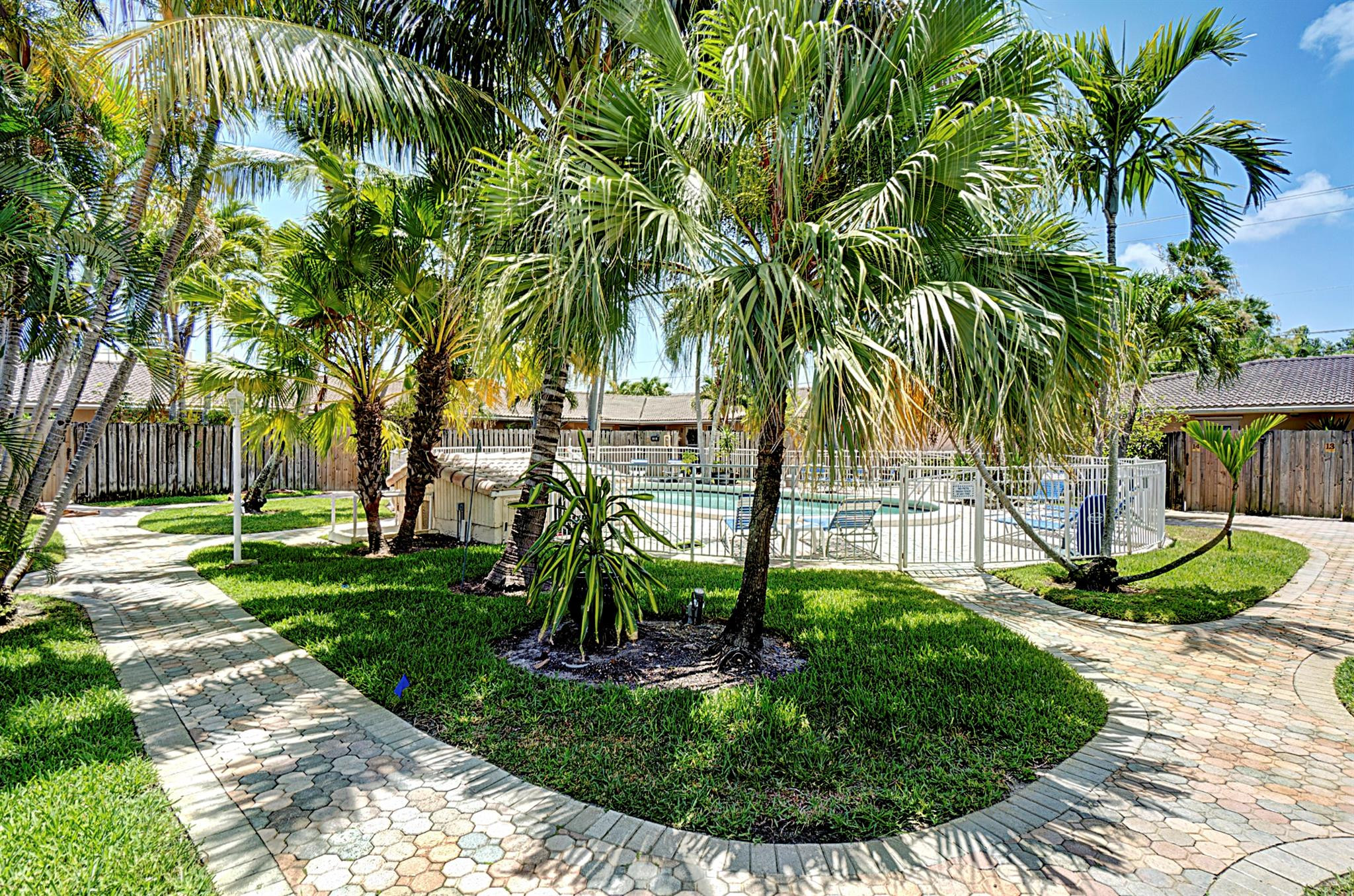 736 NE 13th Ct 21