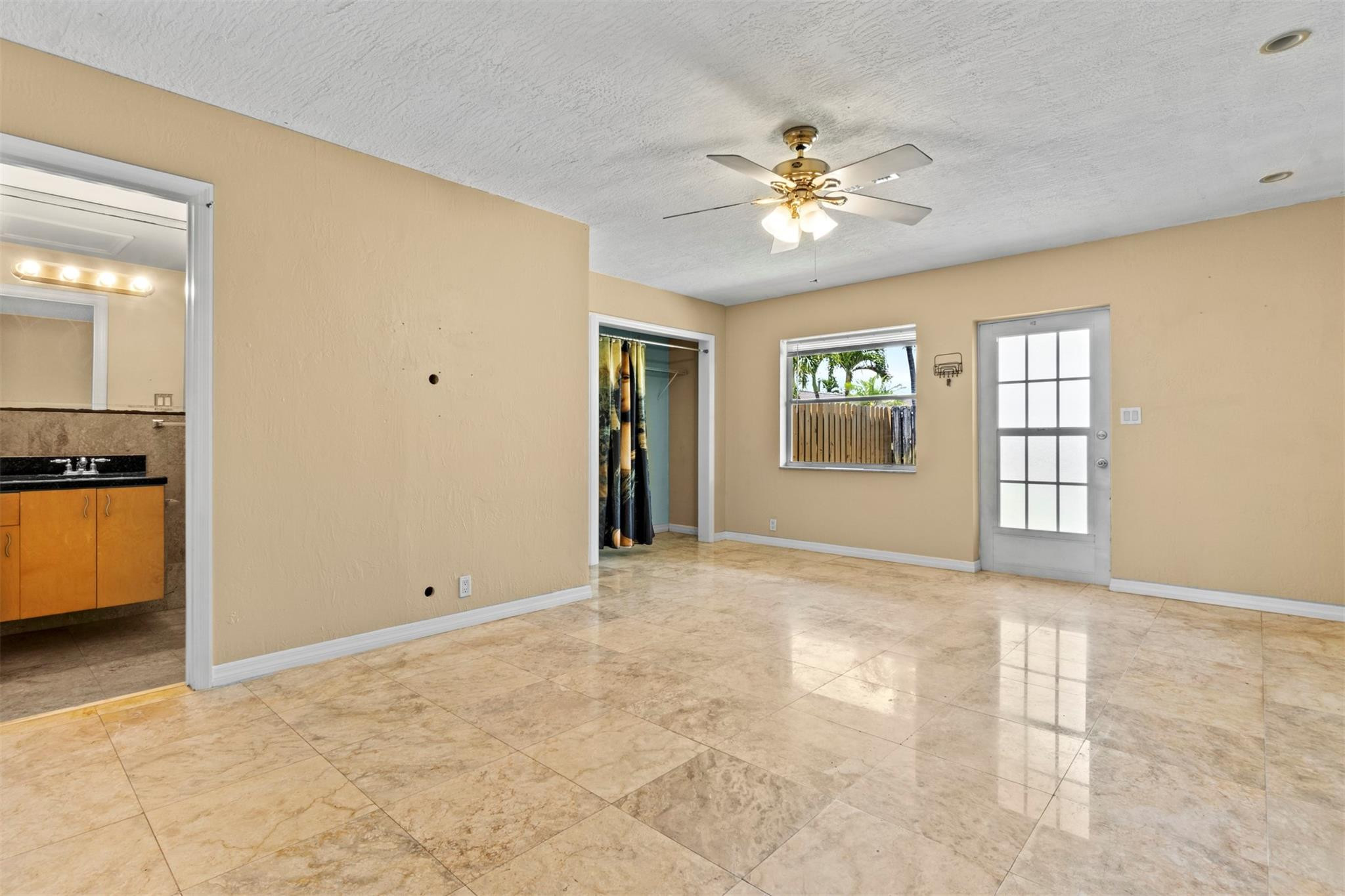 736 NE 13th Ct 21