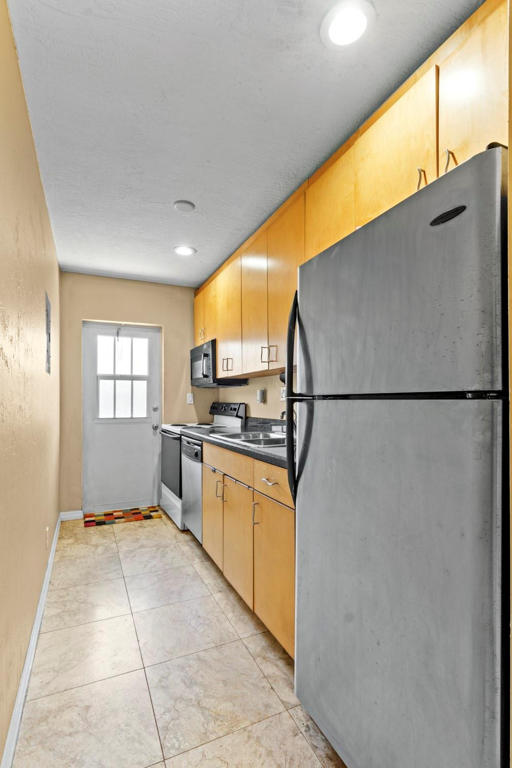 736 NE 13th Ct 21