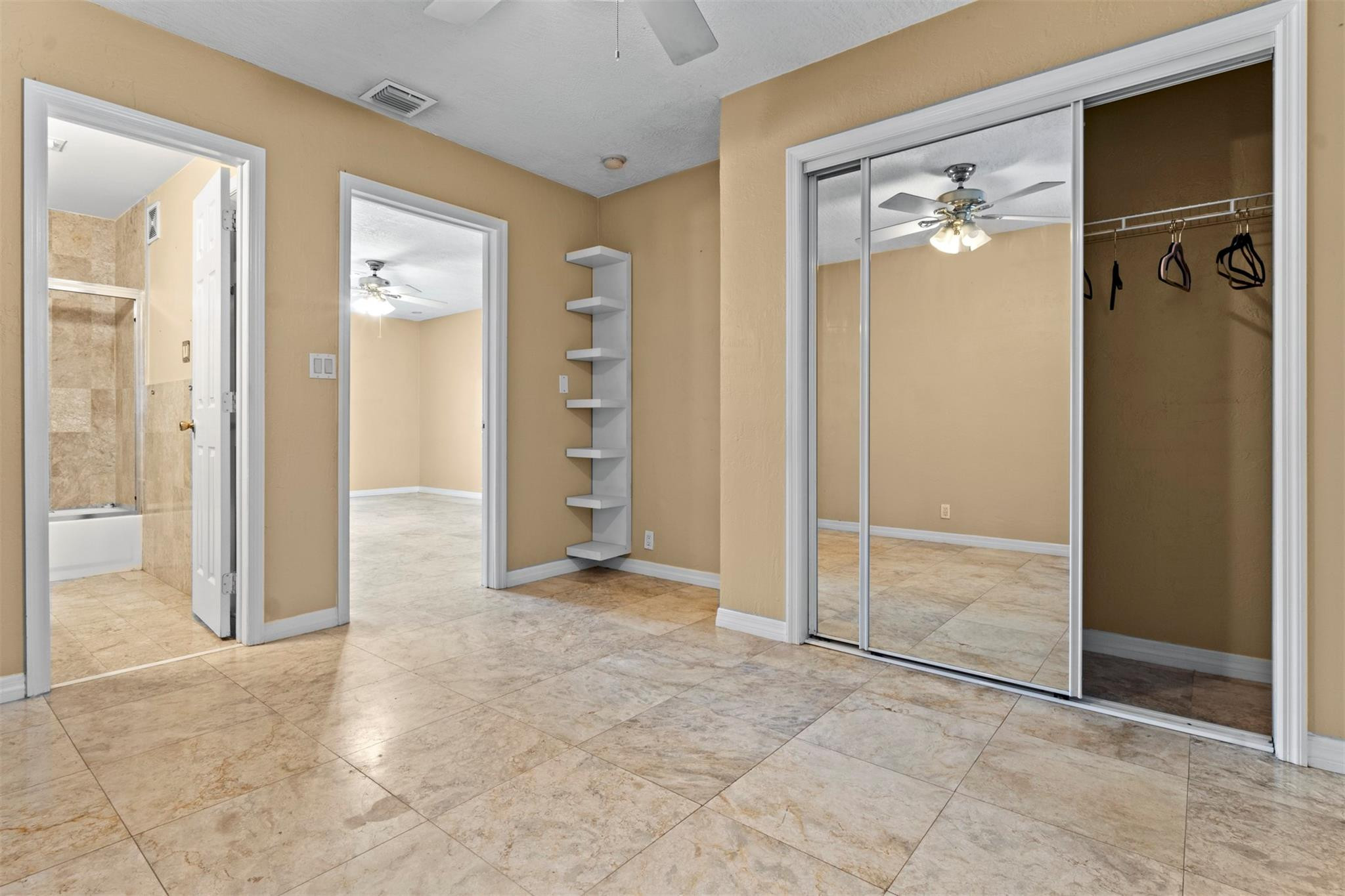 736 NE 13th Ct 21
