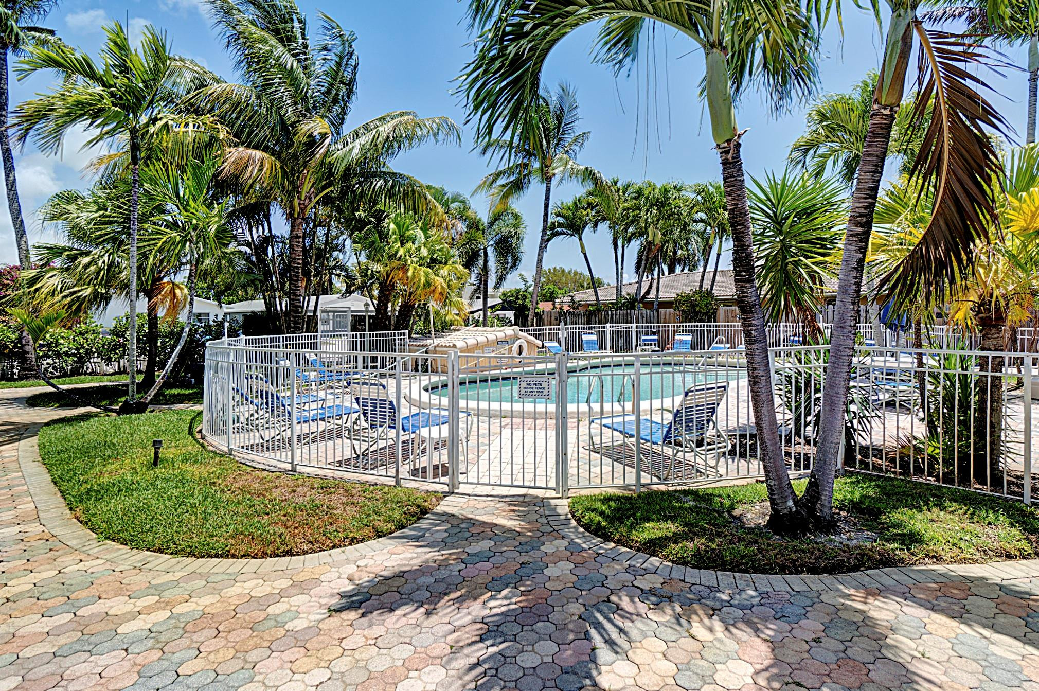 736 NE 13th Ct 21