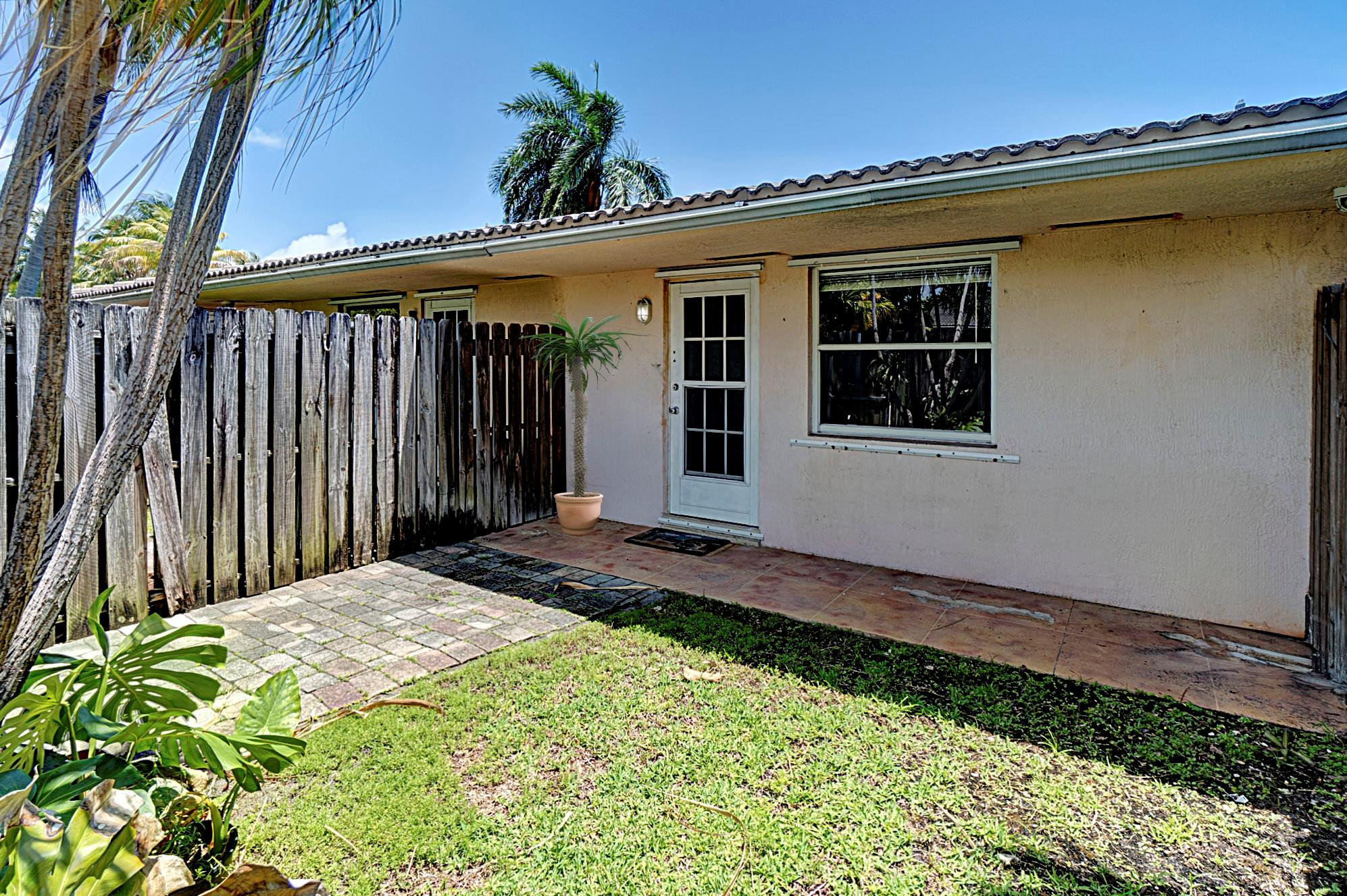 736 NE 13th Ct 21